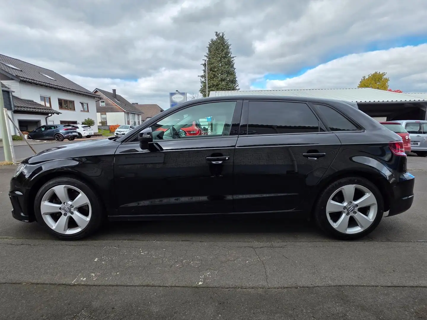 Audi A3 2.0 TDI Sportback Quattro S-Line Scheckheft Zwart - 2