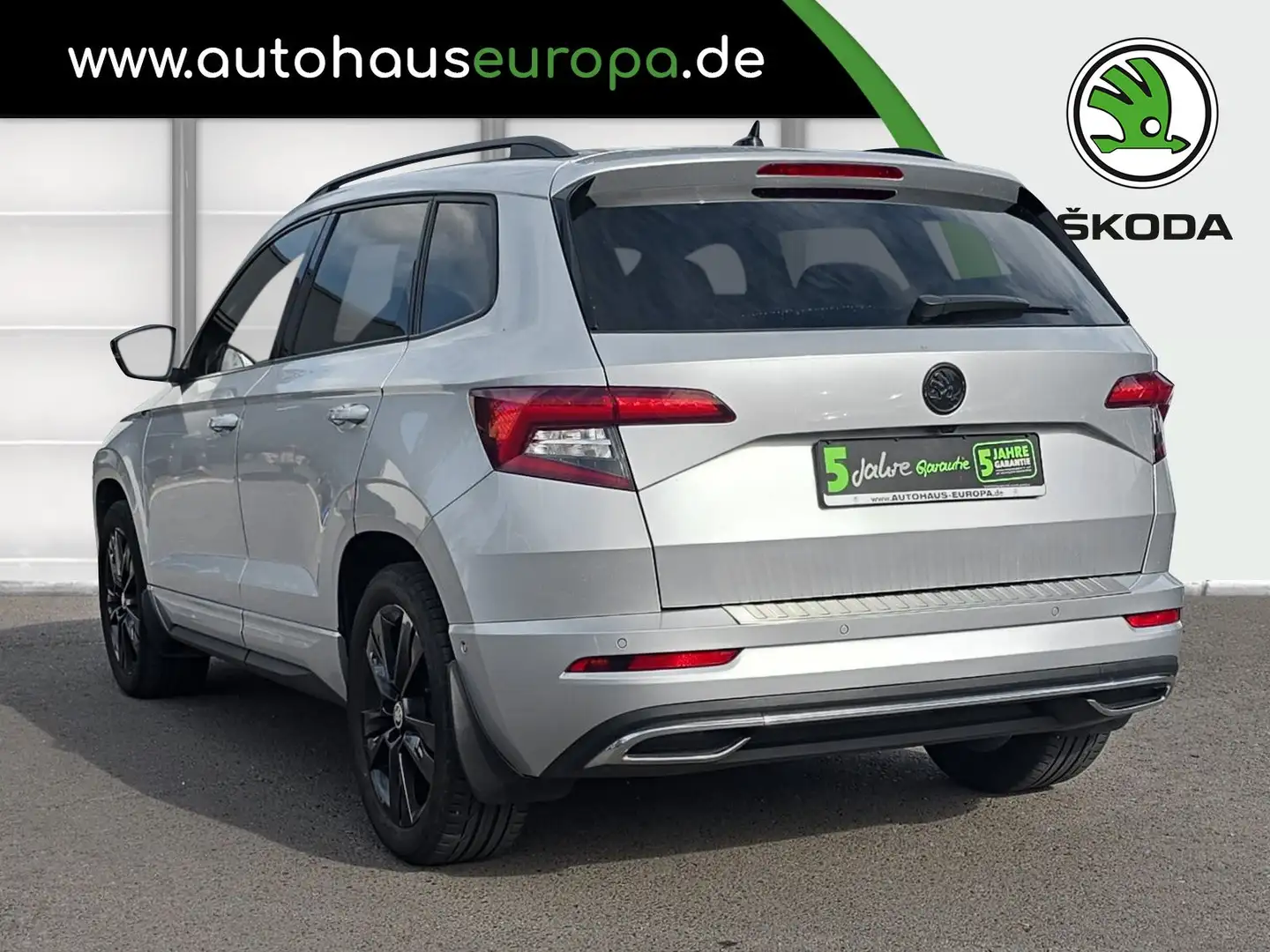 Skoda Karoq 2.0 TSI DSG Sportline AHK Navi Kam StandHZ 4xSHZ Silber - 2