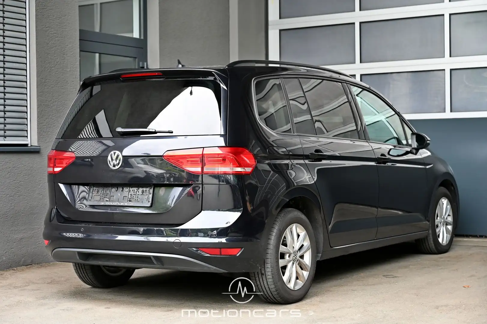 Volkswagen Touran 1.6 TDI BMT Comfortline DSG Pickerl NEU Schwarz - 2