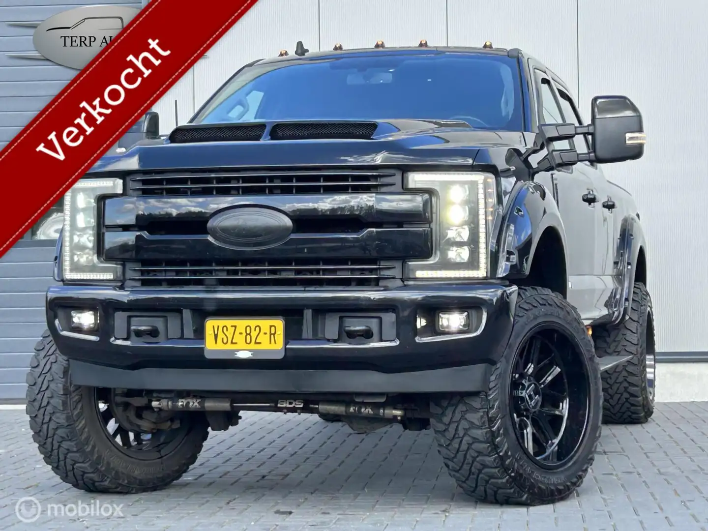 Ford F 250 USA 6.7 V8 Powerstroke Diesel | 4X4 | BDS/Fox Lift Czarny - 1