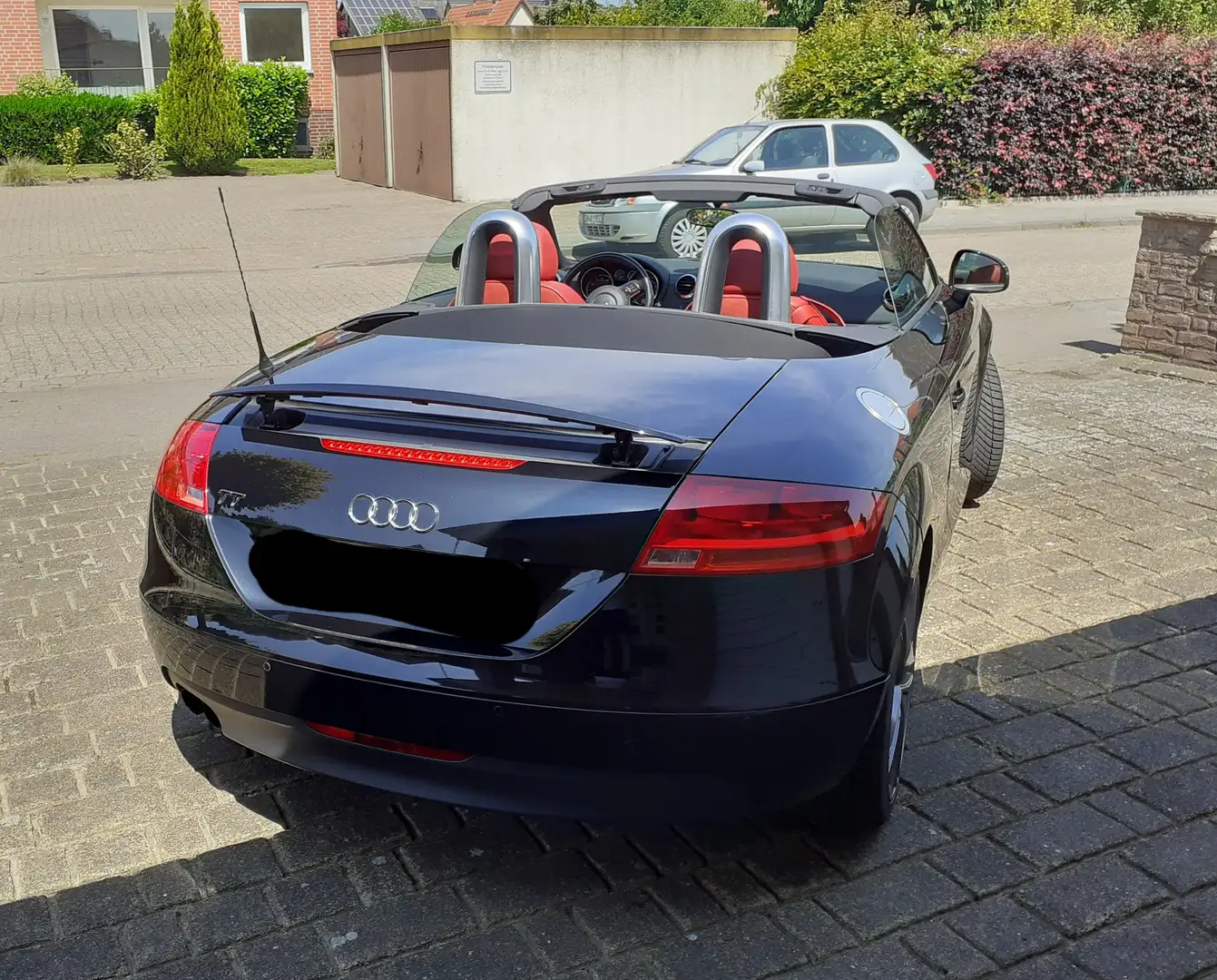 Audi TT TT Roadster 2.0 TFSI Schwarz - 2