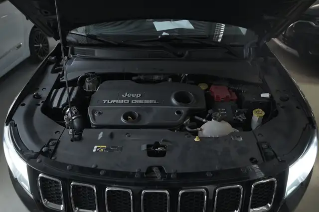 Jeep Compass view 13