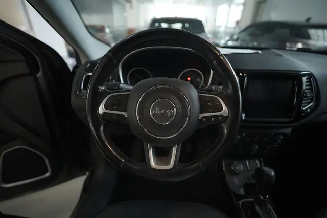 Jeep Compass view 6