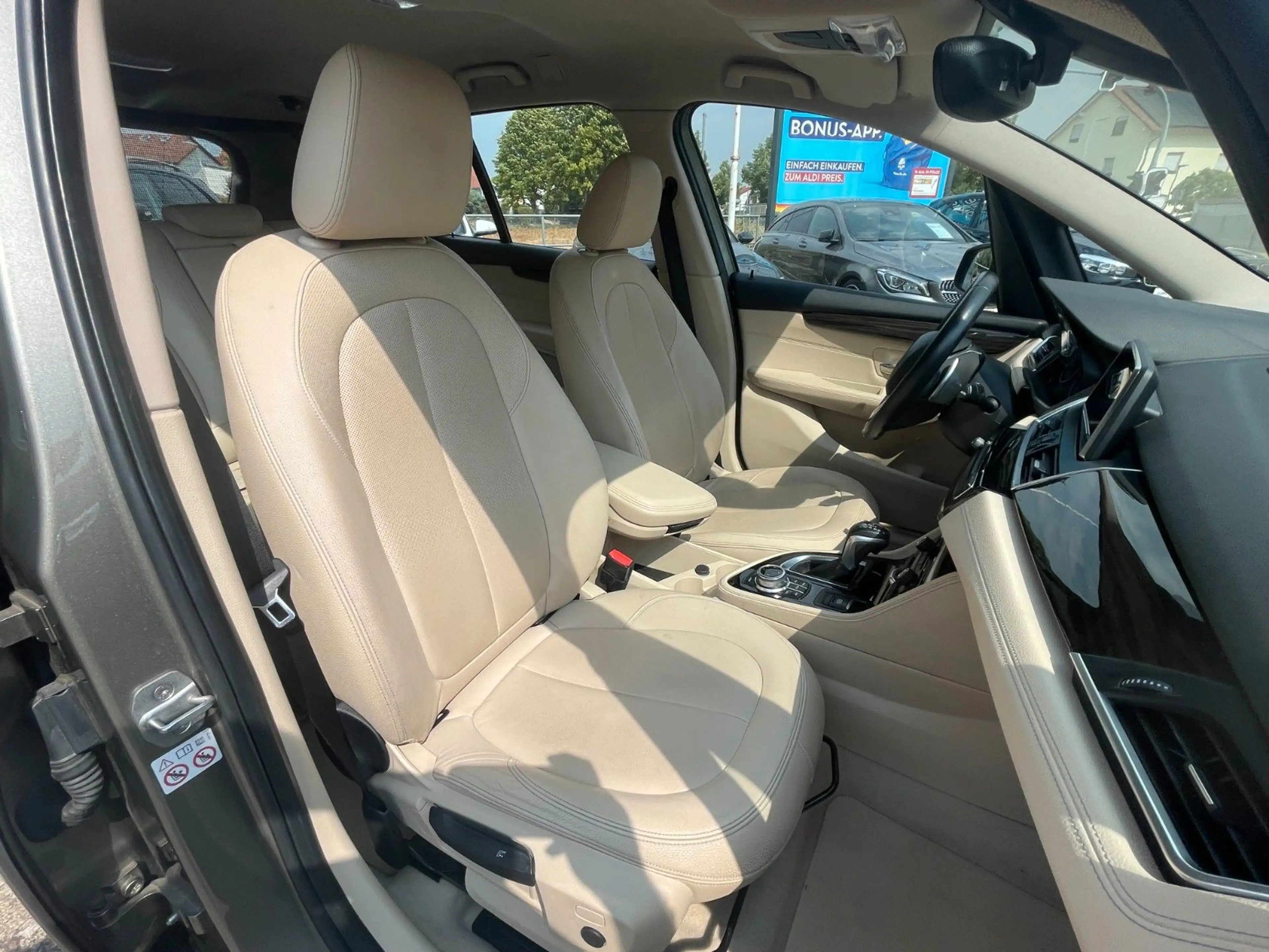 BMW 220 iA Gran Tourer Luxury Line*Leder*Navi*AHK*LED — photo 12