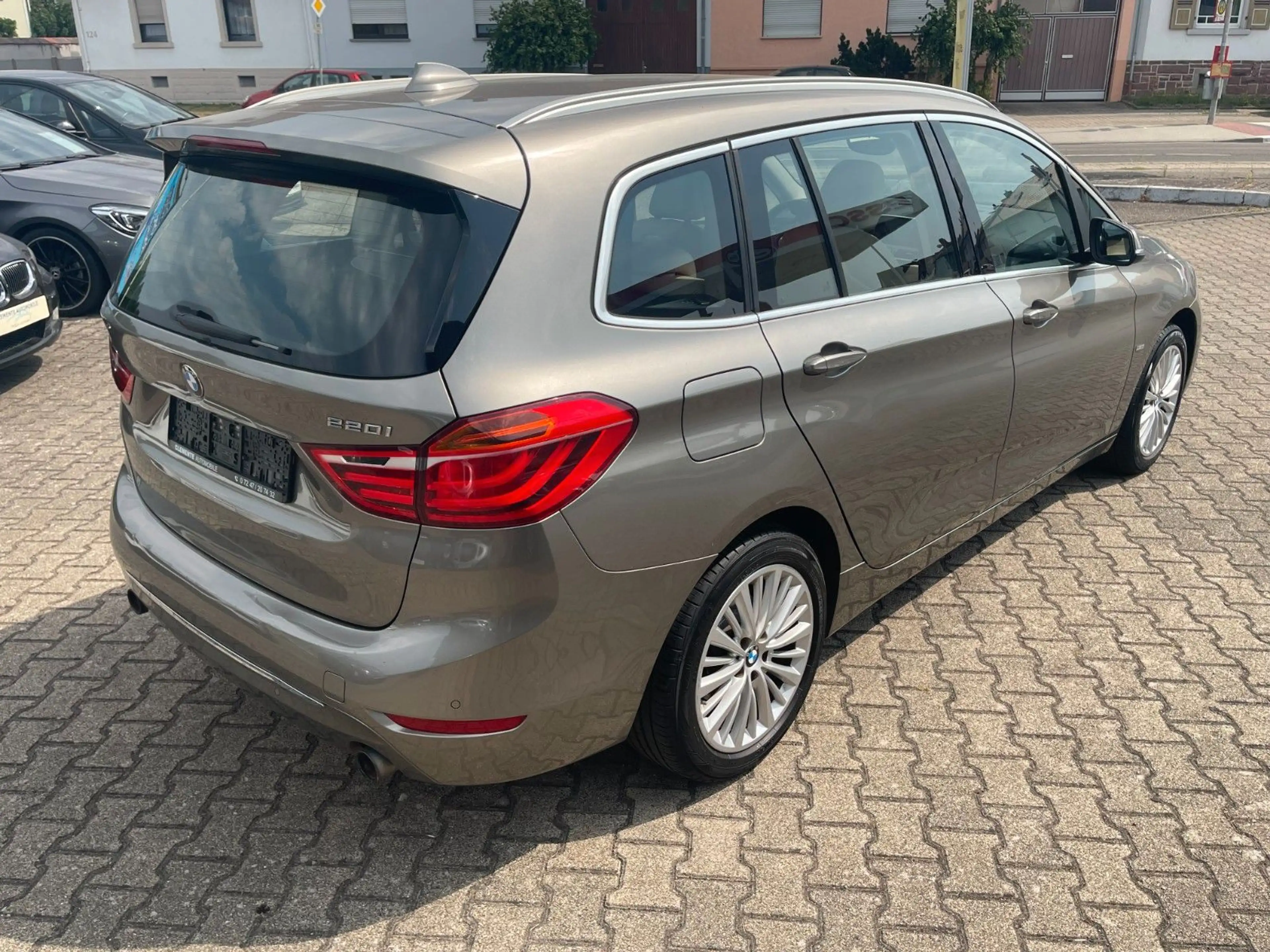 BMW 220 iA Gran Tourer Luxury Line*Leder*Navi*AHK*LED — photo 25