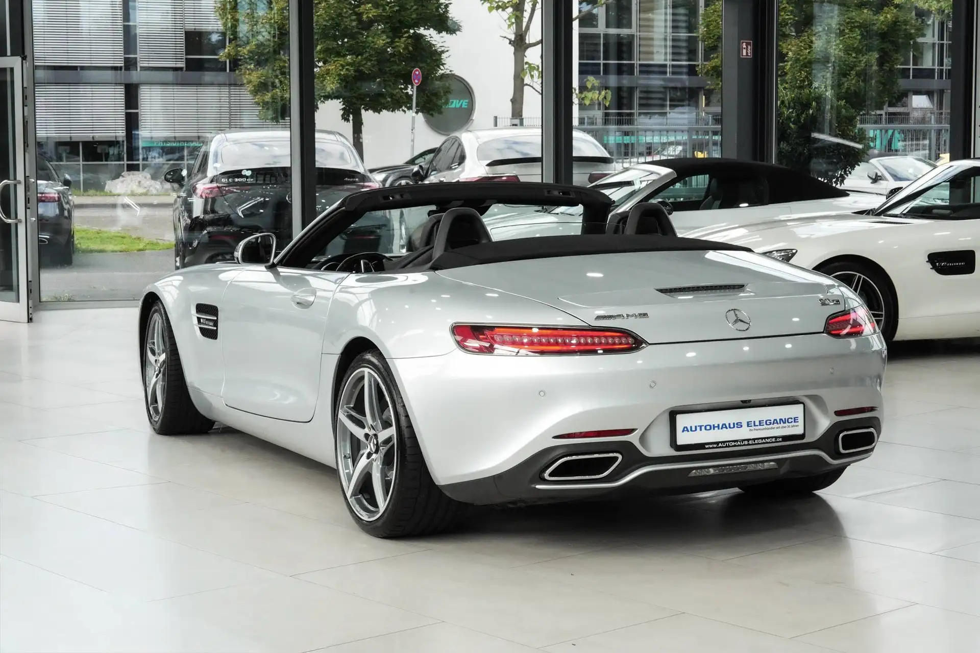 Mercedes-Benz AMG GT AMG GT 2017 화이트 사진 3