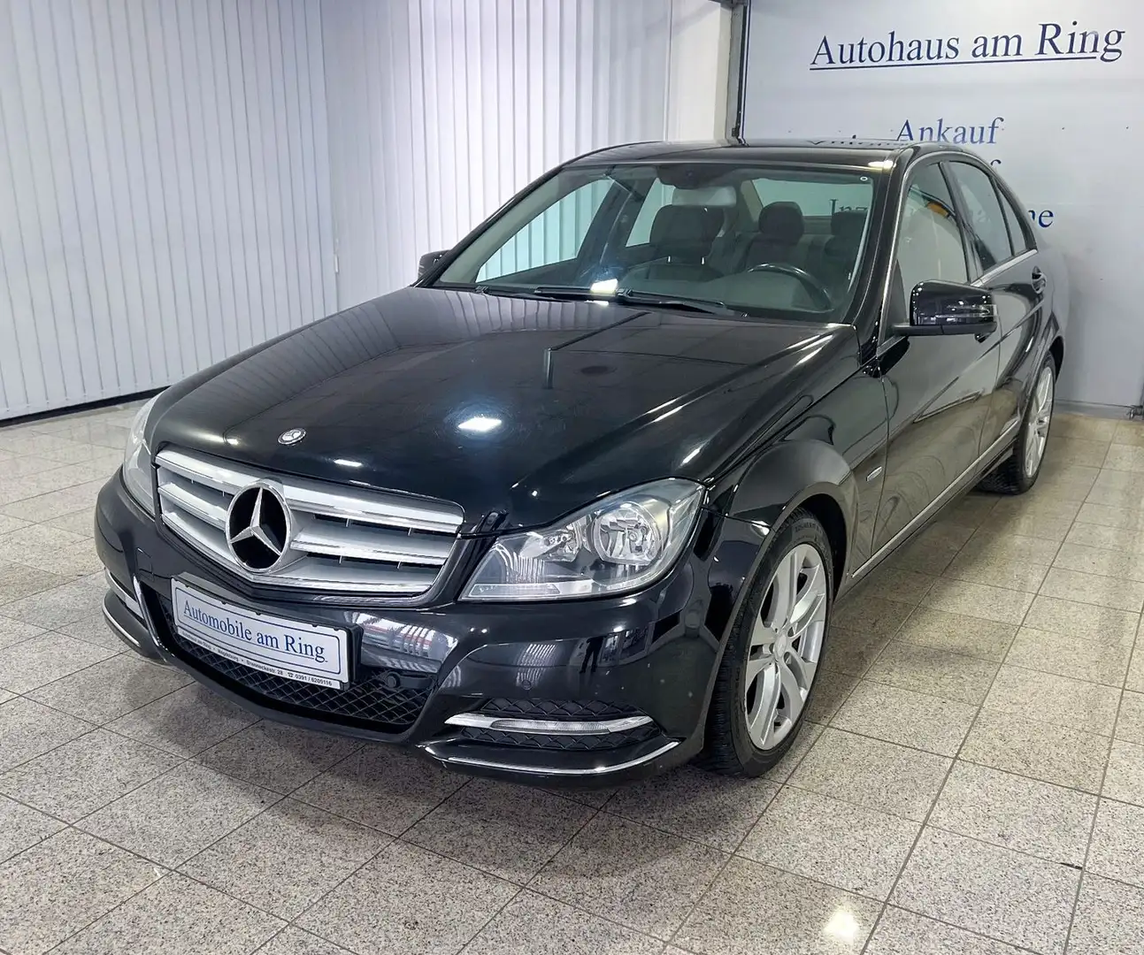 Mercedes-Benz C 180 CGI Avantgarde Automatik Klima Navi PDC! Noir - 2