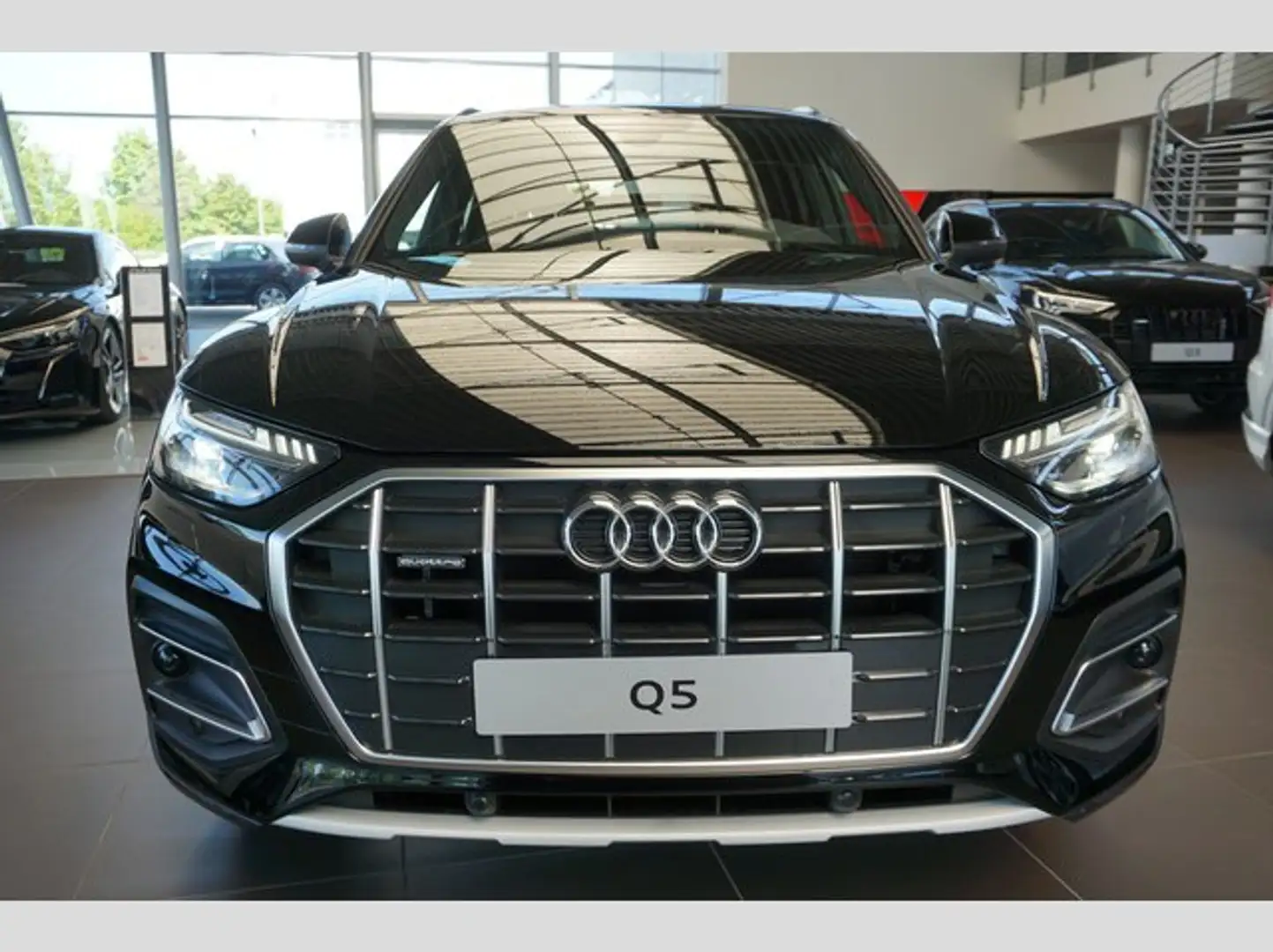 Audi Q5 40 TDI quattro advanced Navi Matrix Keyless ACC Schwarz - 2