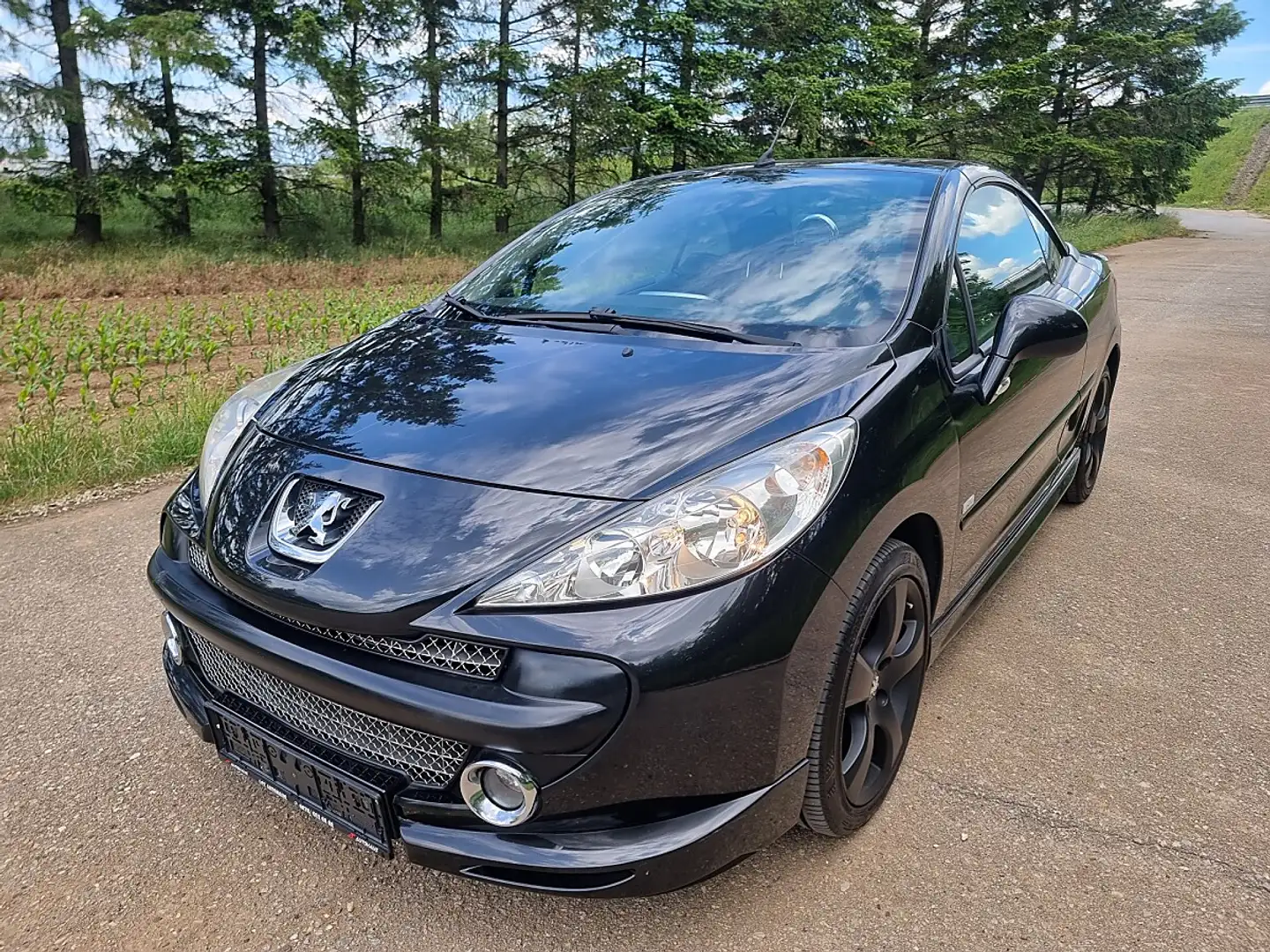 Peugeot 207 Ö3-Edition 1,6**CABRIO** Schwarz - 2