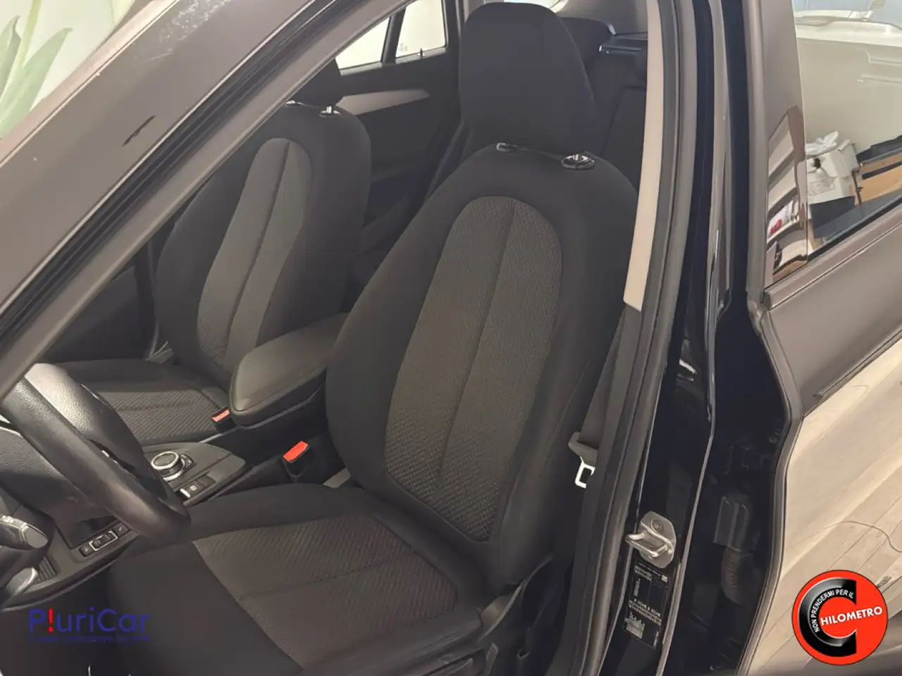 BMW X1 sDrive16d auto Navi BlackPack Cerchi 17”, миниатюра 3