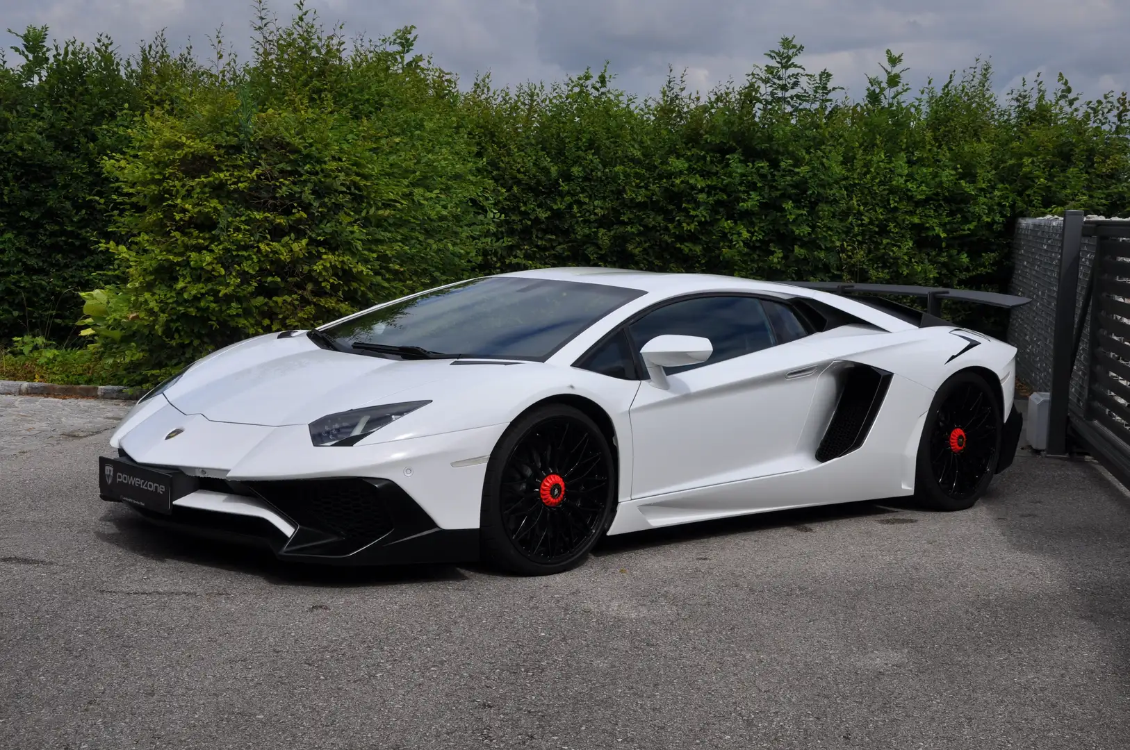 Lamborghini Aventador LP700-4 Roadster SVJ Umbau Blanc - 1