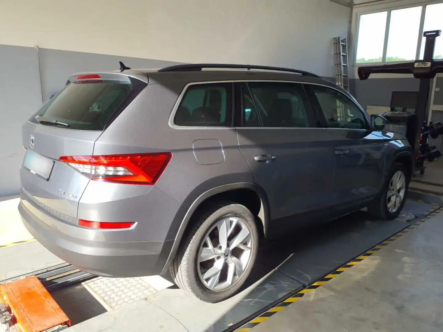 Skoda Kodiaq Soleil 2.0 TDI DSG ACC|NAVI|RFK|LED|DAB Gris - 2