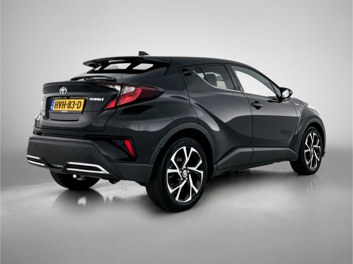 Toyota C-HR 2.0 Hybrid Dynamic Zwart - 2