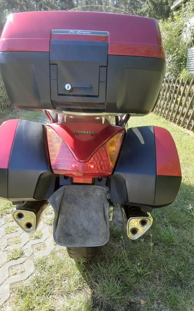 Honda ST 1300 Czerwony - 1