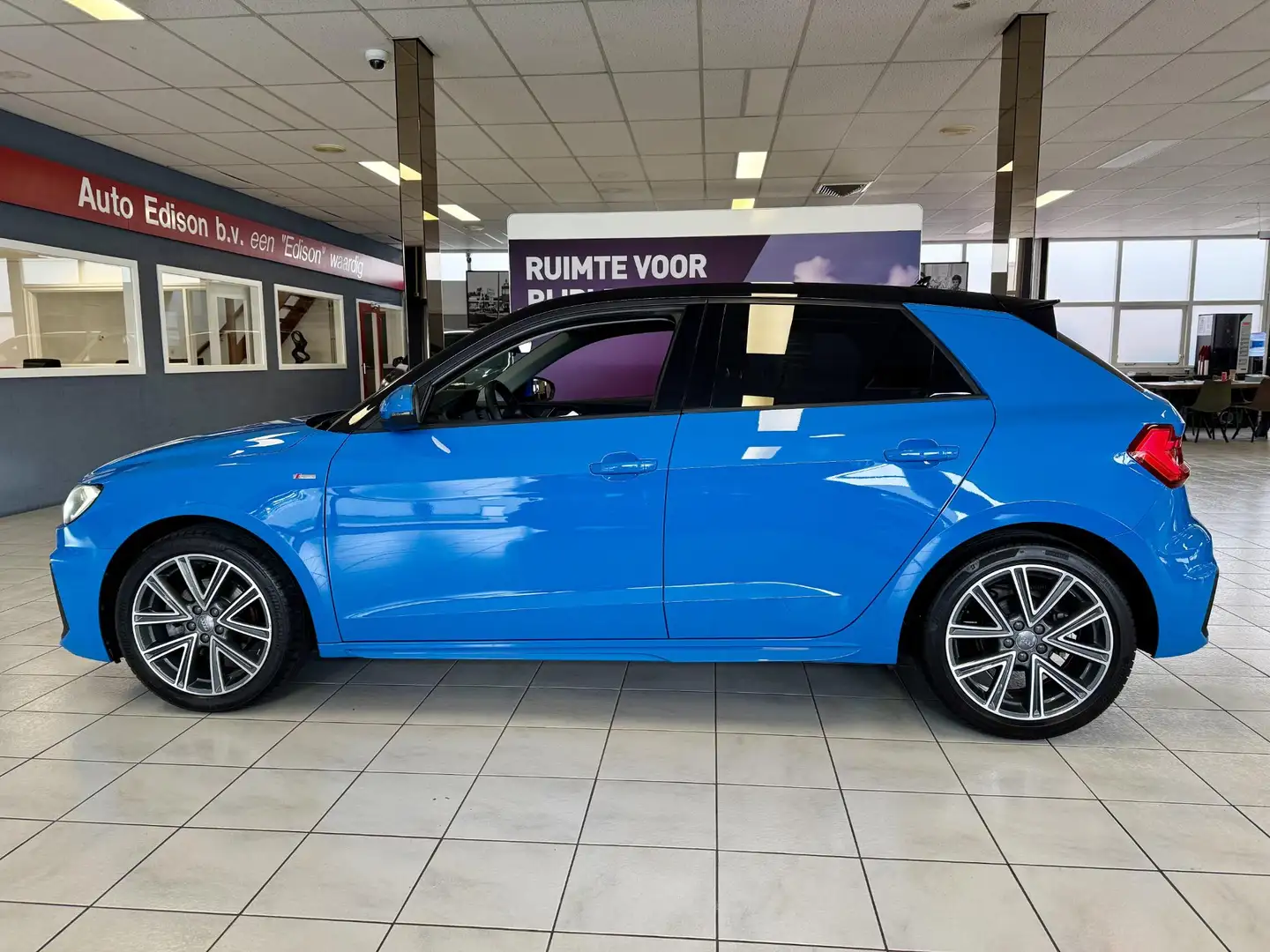 Audi A1 Sportback 30 TFSI S Line 116pk *LED*PDC*VIRT-COCKP Blauw - 2