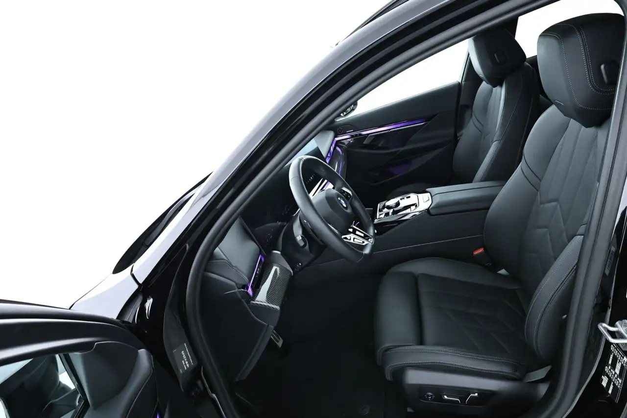 BMW 520 i M Sport Lt|Pano|HUD|PAs+360h&k|4xSH|AHK 360° ACC 8