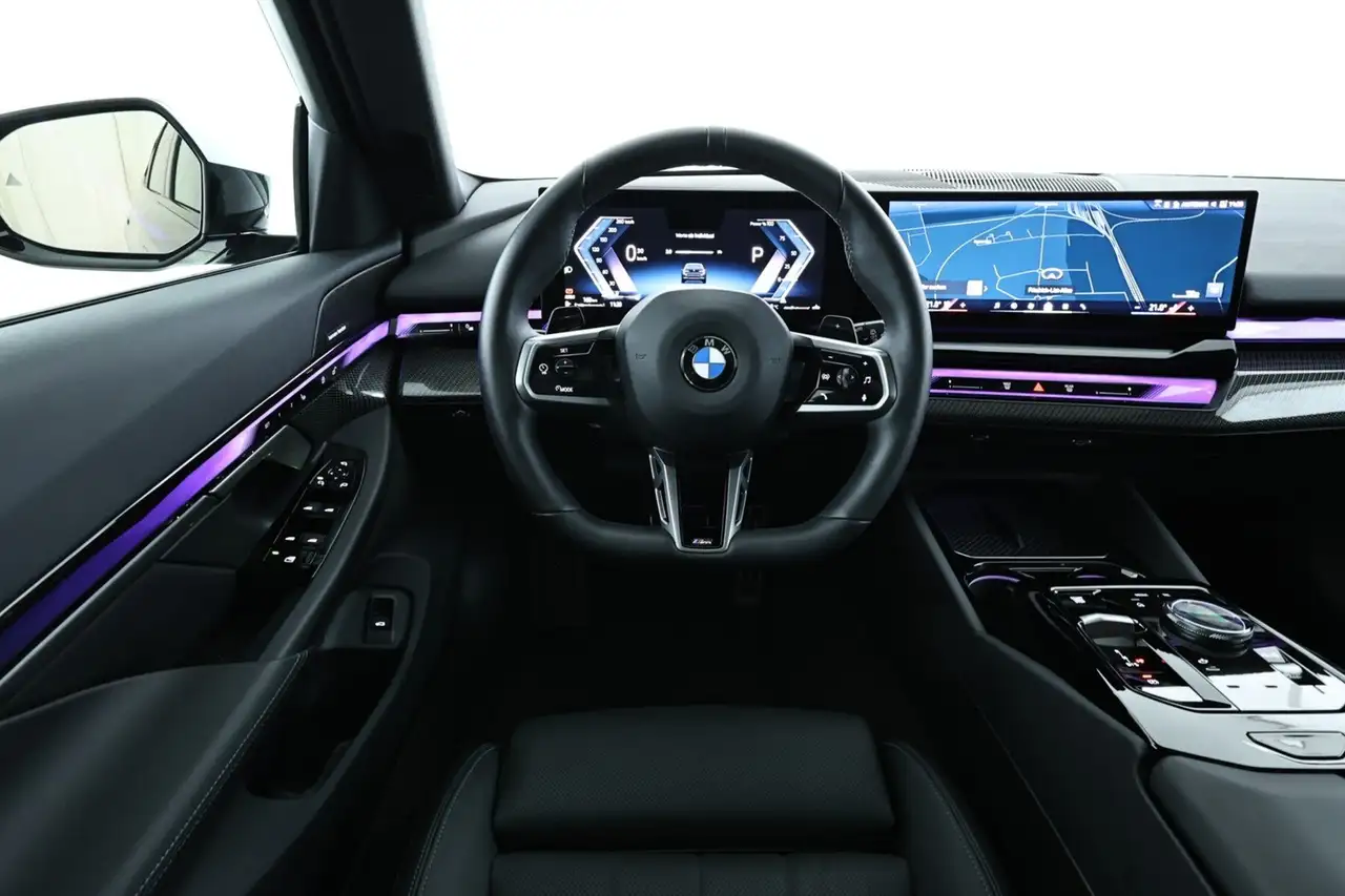 BMW 520 i M Sport Lt|Pano|HUD|PAs+360h&k|4xSH|AHK 360° ACC 10