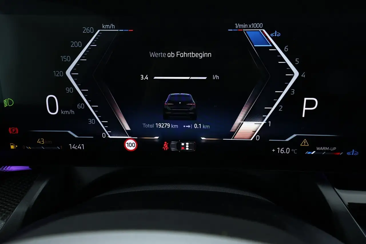 BMW 520 i M Sport Lt|Pano|HUD|PAs+360h&k|4xSH|AHK 360° ACC 7