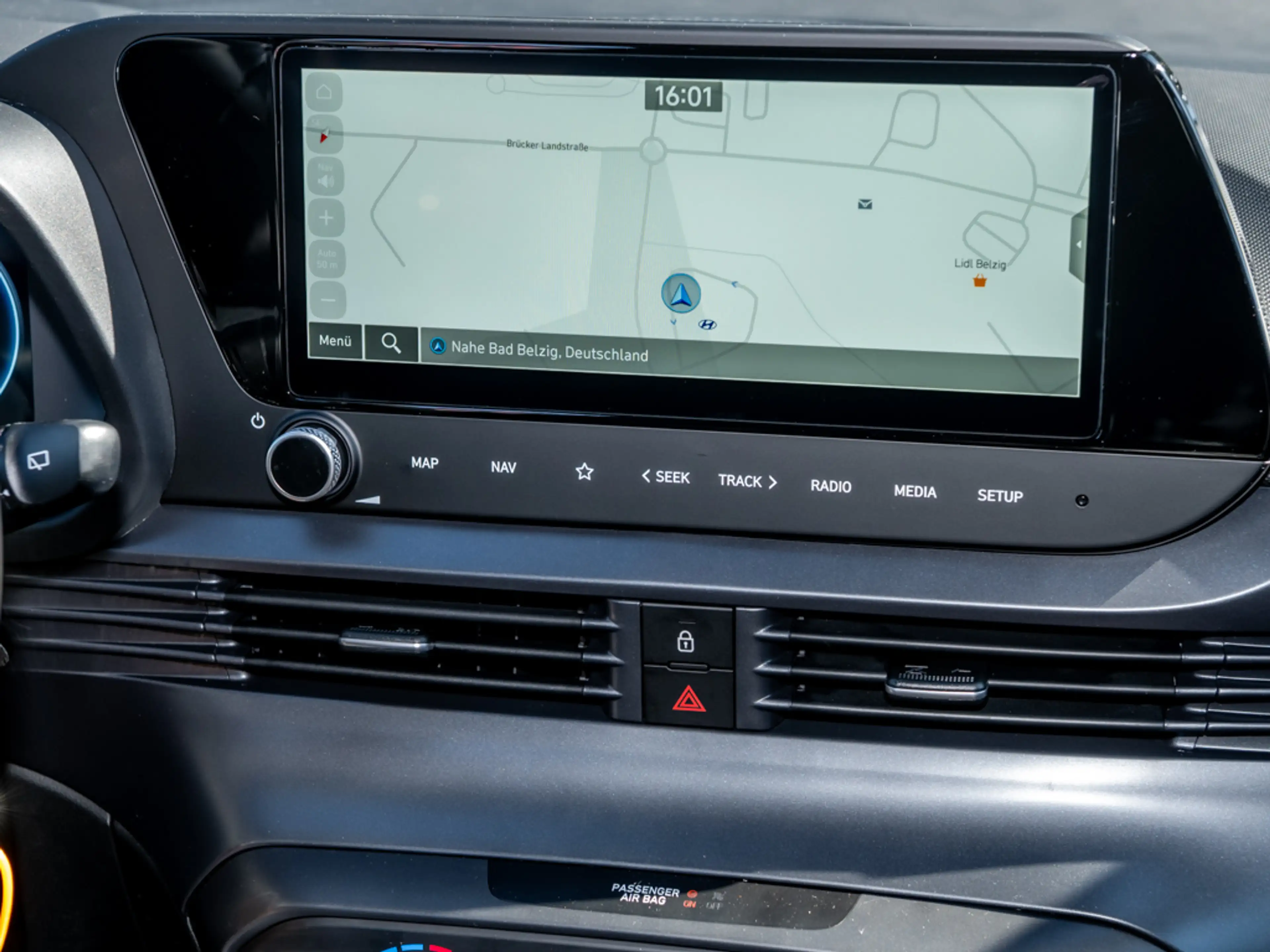 Hyundai i20 Blackline AUT Kam. KeyLess LM Navi PDC SHZ — photo 15