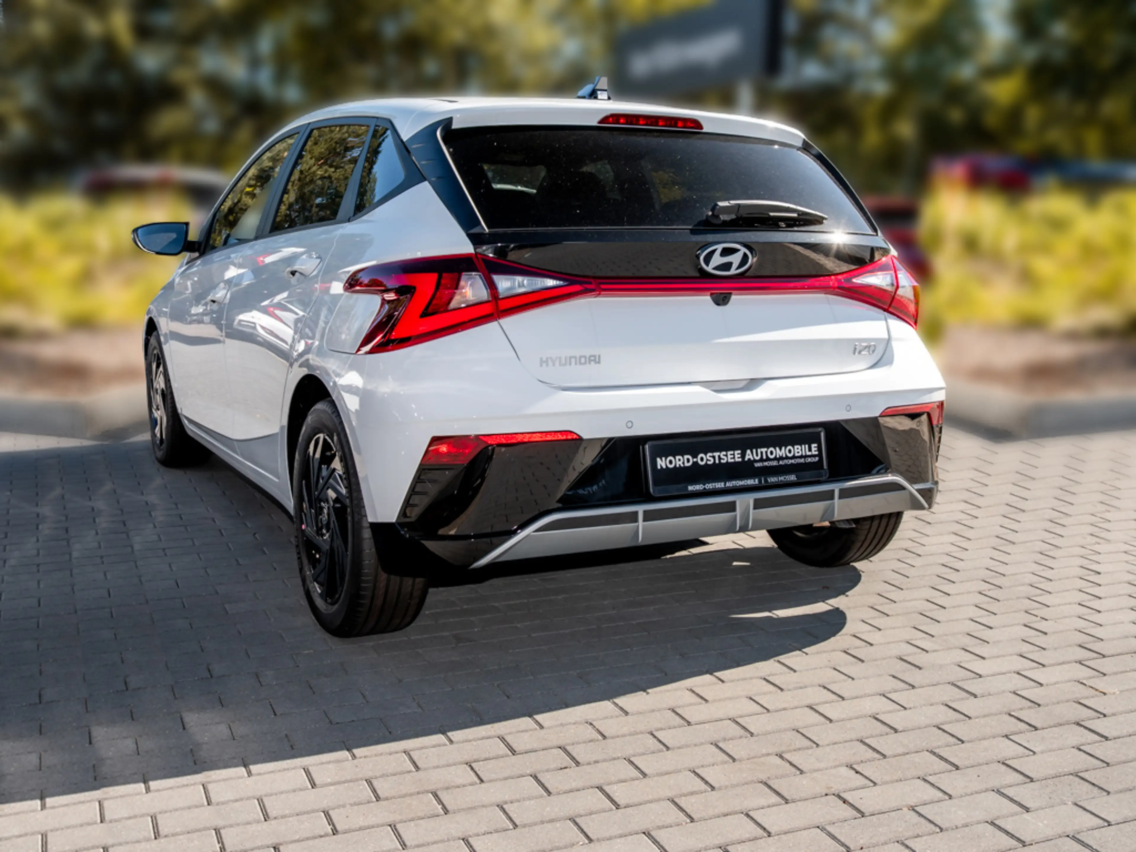 Hyundai i20 Blackline AUT Kam. KeyLess LM Navi PDC SHZ — photo 5
