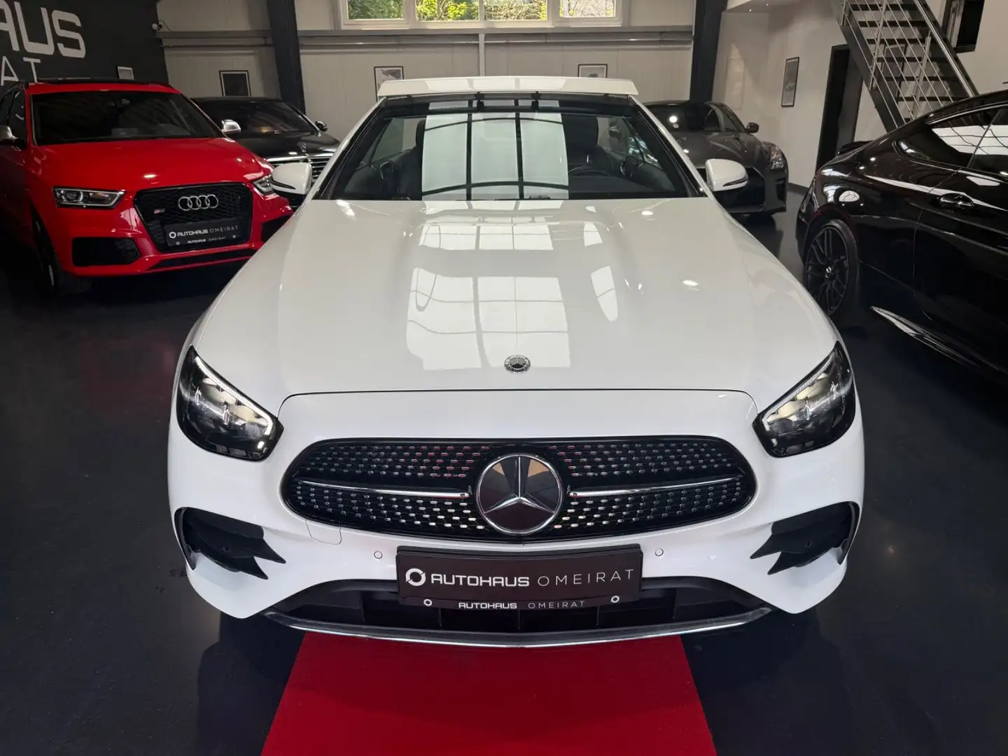 Mercedes-Benz E 300 Cabrio AMG-Line/Diamant-Weiß/org 24tkm/TOP Weiß - 2