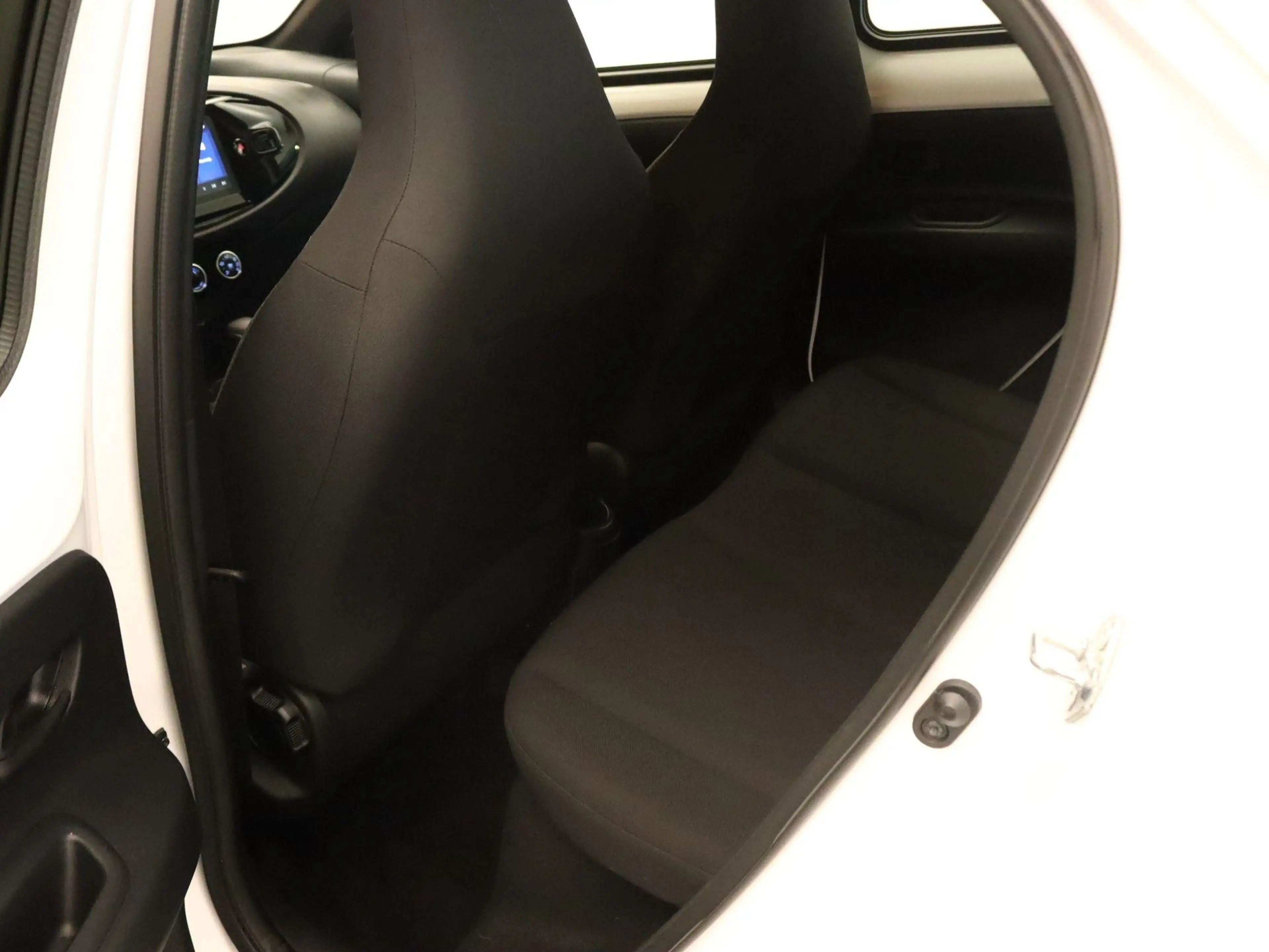 Toyota Aygo X 1.0 VVT-i S-CVT Play - ORIGINEEL NEDERLANDSE AUTO — photo 9