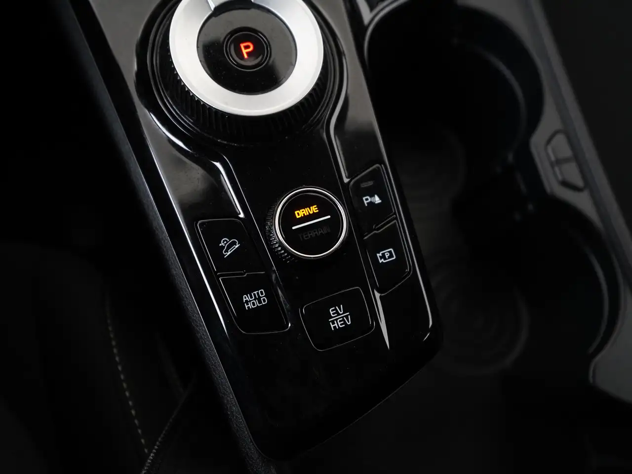 Kia Sportage 1.6 T-GDi Plug-in Hybrid AWD DynamicLine Trekhaa, миниатюра 13