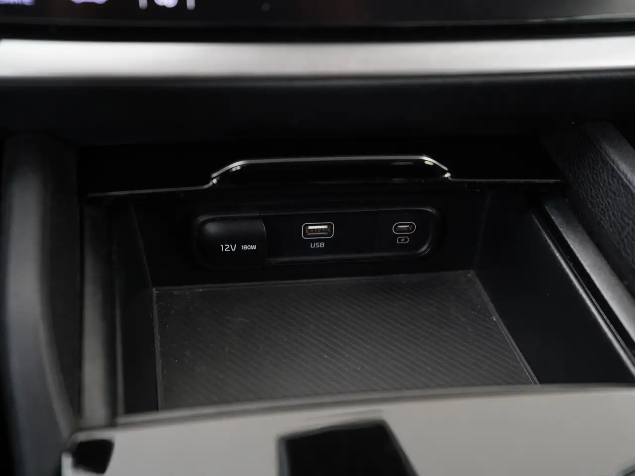 Kia Sportage 1.6 T-GDi Plug-in Hybrid AWD DynamicLine Trekhaa, миниатюра 14