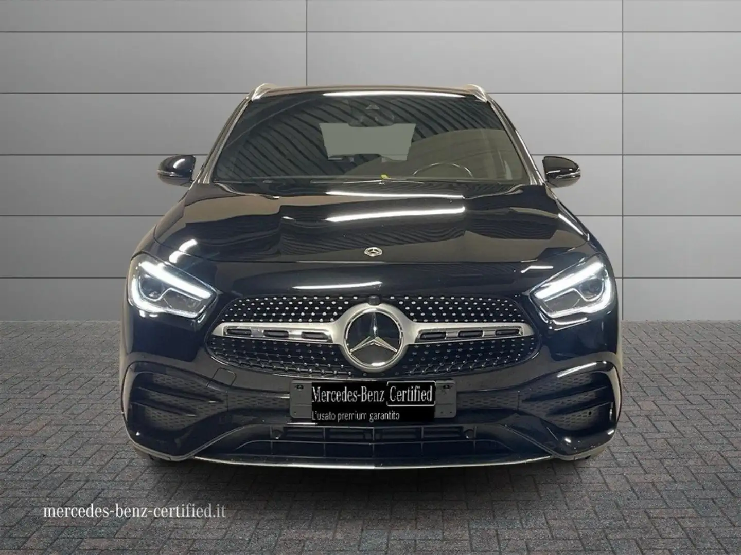 Mercedes-Benz GLA 220 220 d Premium auto Nero - 2