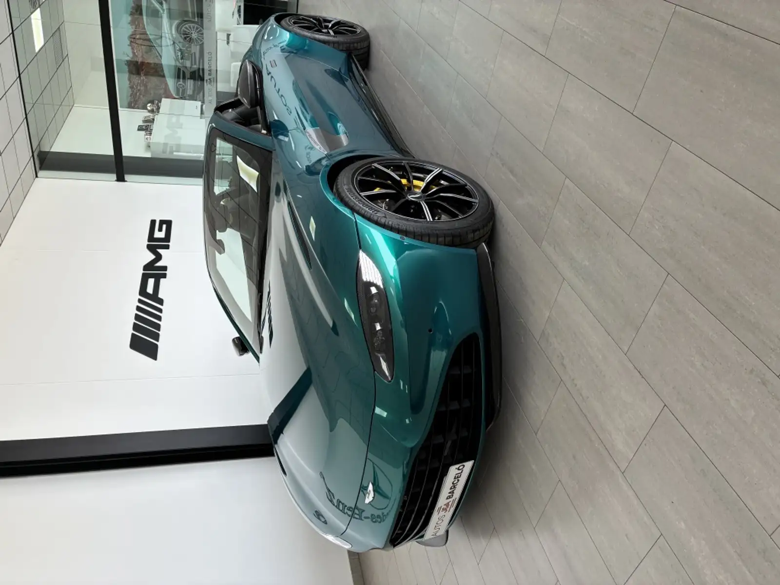 Aston Martin Roadster