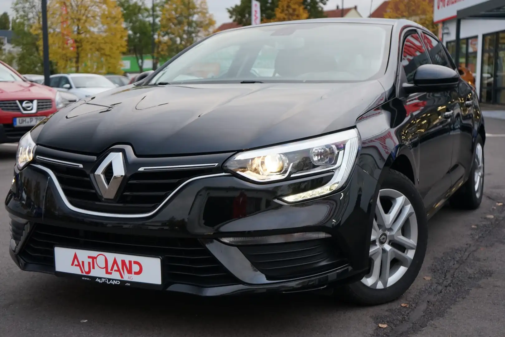 Renault Megane 1.2 TCE AHK Tempomat Navi Klimaaut. Zwart - 2