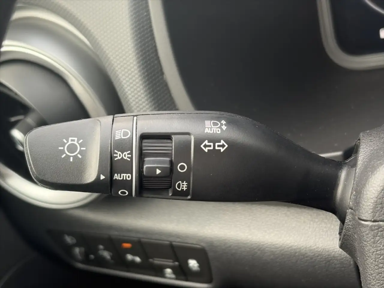 Hyundai Kona TREND (150kW) *NAVI*LED*KRELL*WÄRMEPUMPE*, миниатюра 15