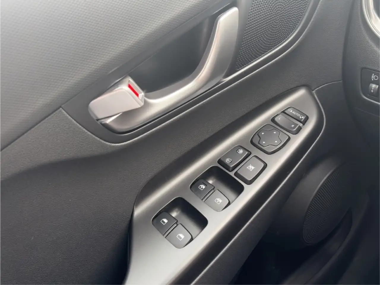 Hyundai Kona TREND (150kW) *NAVI*LED*KRELL*WÄRMEPUMPE*, миниатюра 13