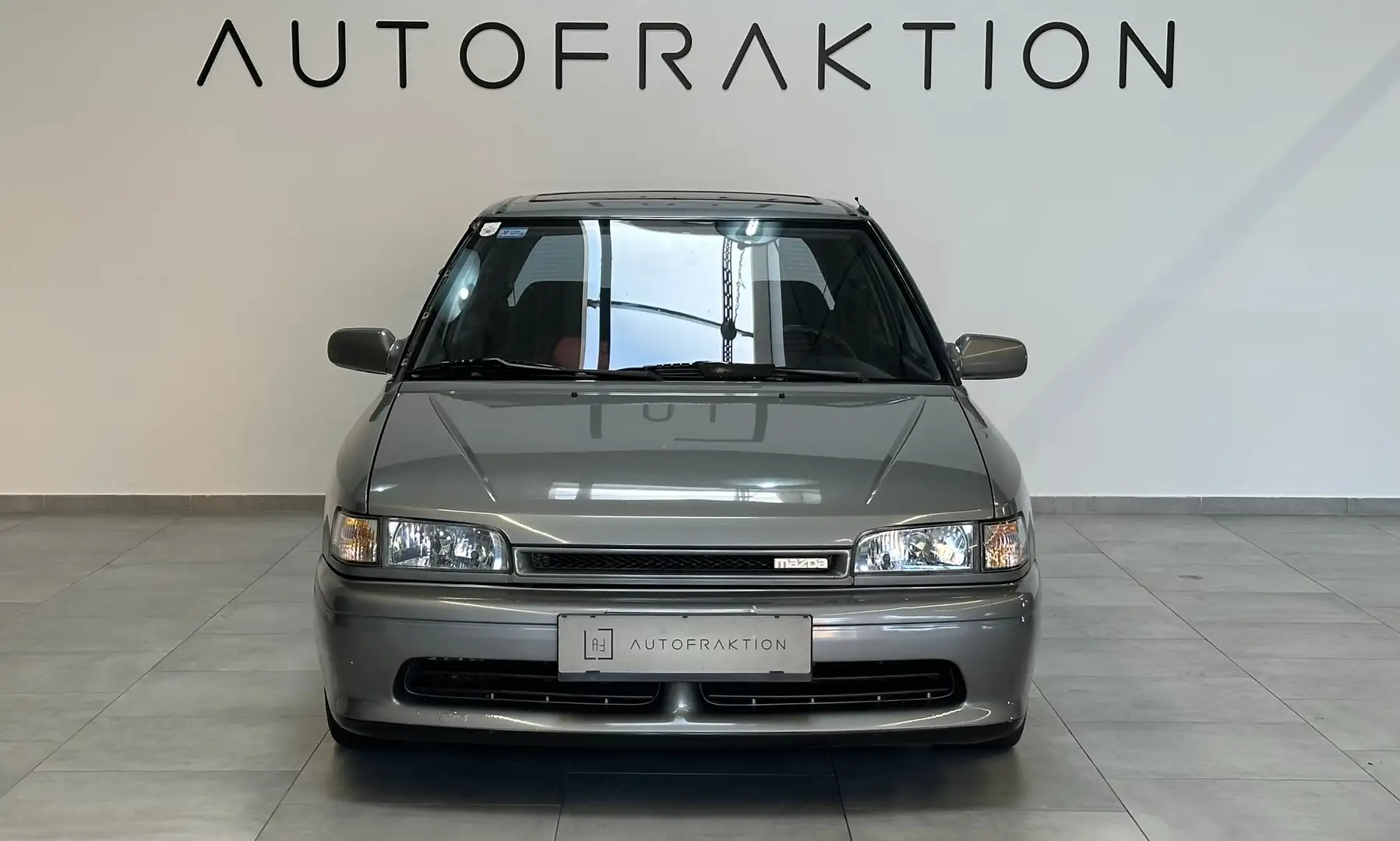 Mazda 323 323 1,3 i Popeye Srebrny - 2