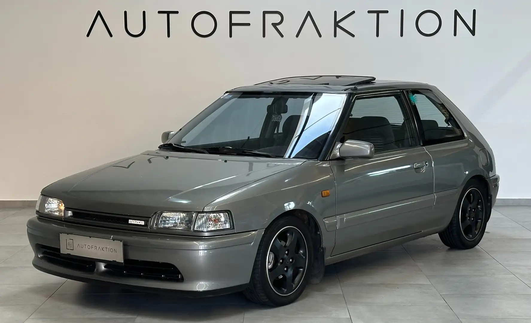 Mazda 323 323 1,3 i Popeye Srebrny - 1