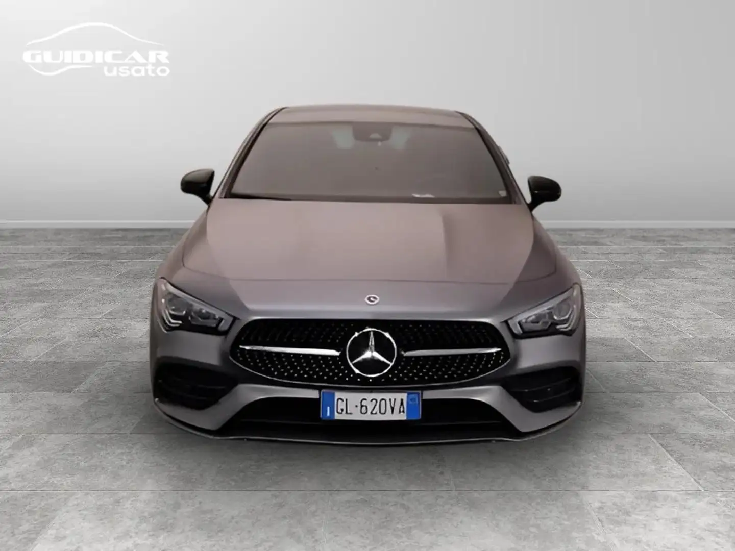 Mercedes-Benz CLA 200 Coupe d Premium auto Gris - 2