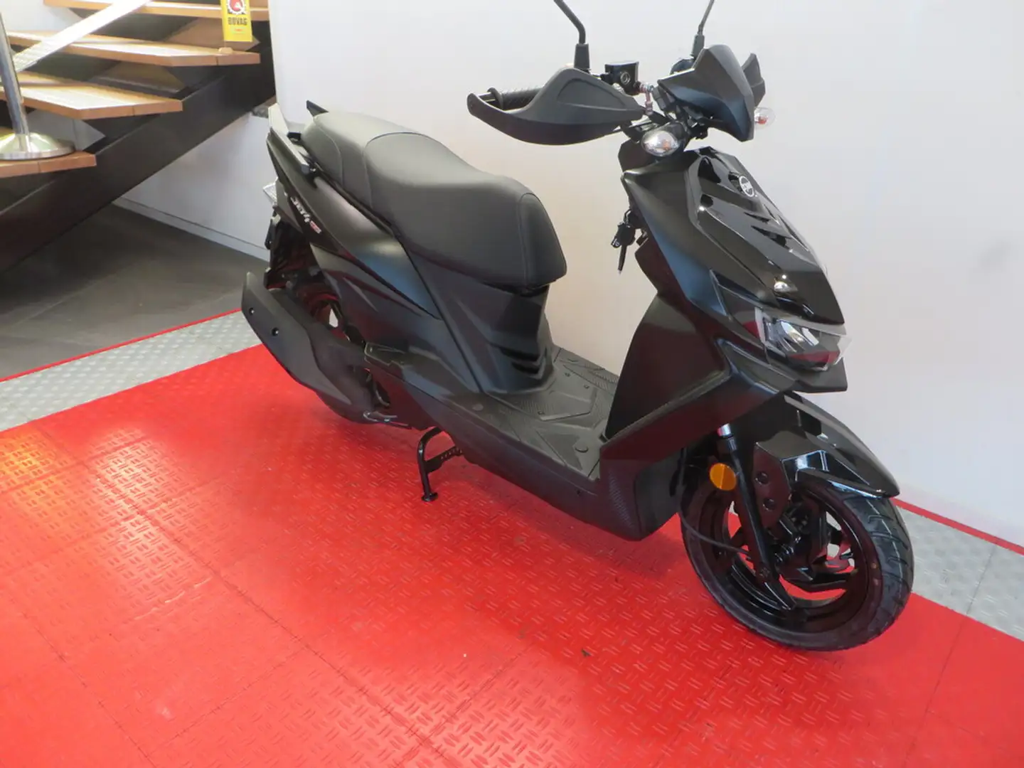 SYM JET SPORTX SR Zwart - 2