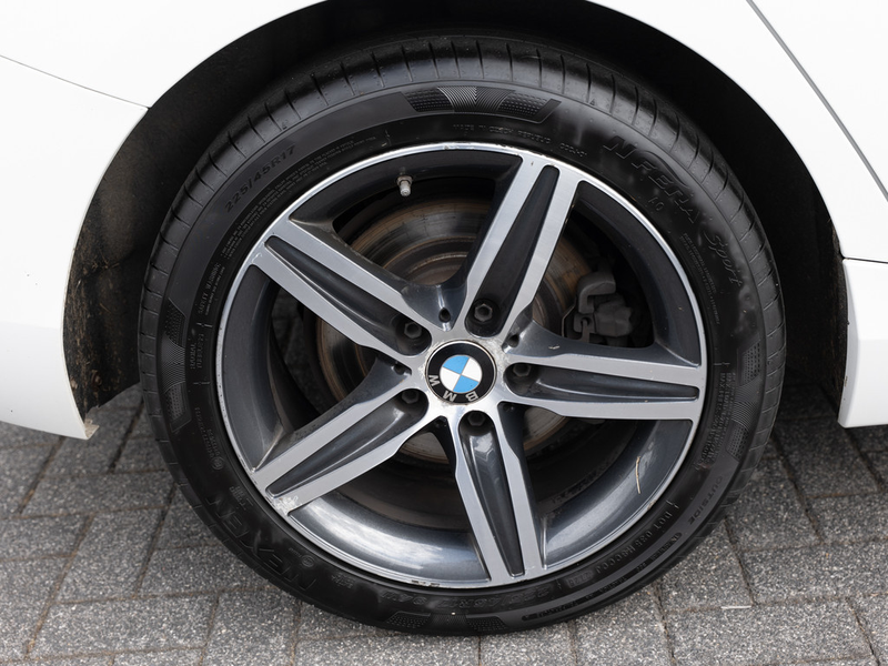 BMW 120 i Sport Line NAVI SITZHEIZUNG PDC KLIMA — photo 12