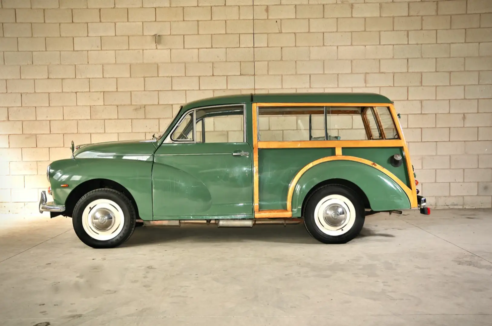 MINI 1000 Morris Mini Traveller Green - 1