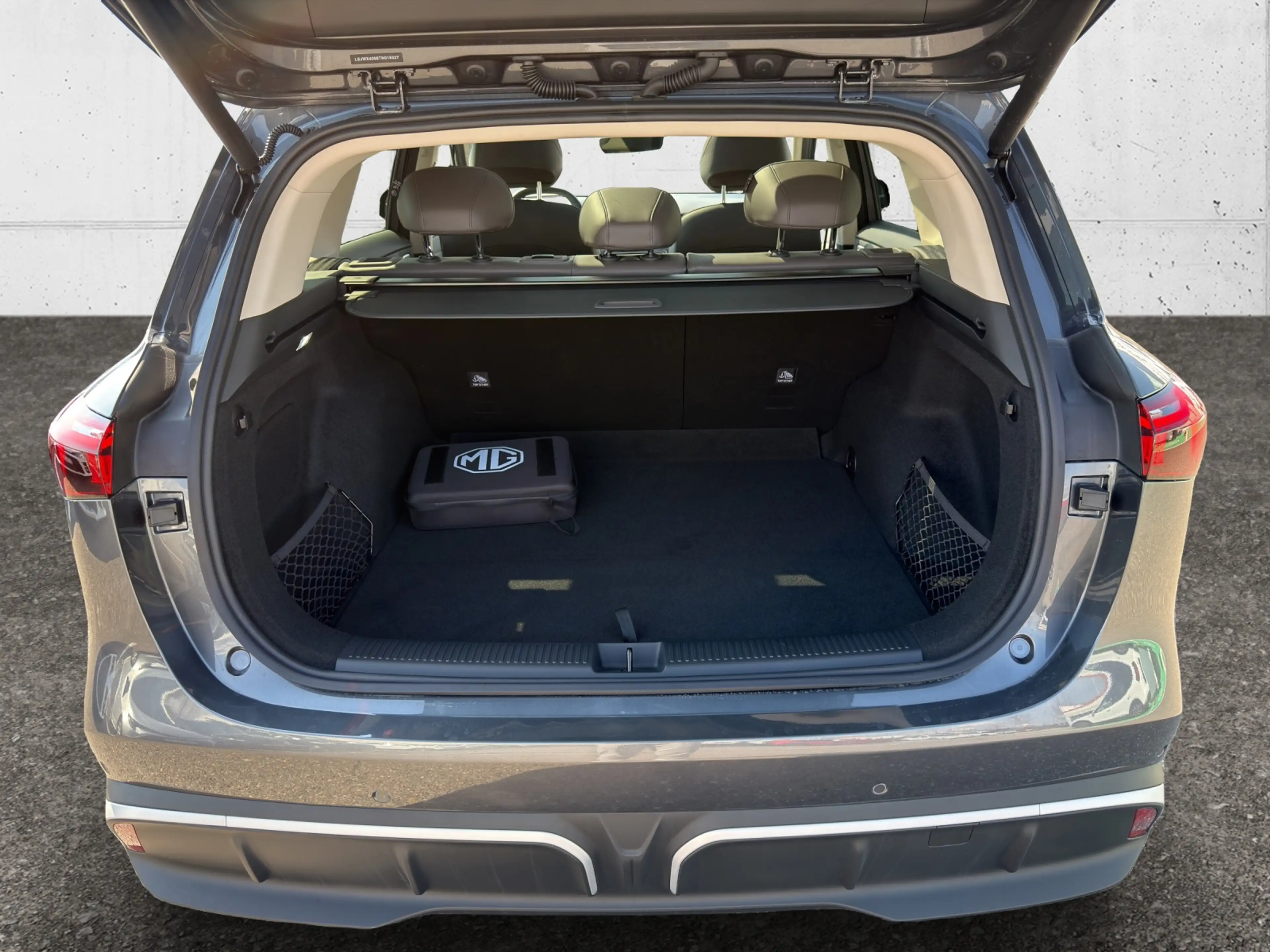 MG MGS6 EV MG S6 EV Luxury AWD 77 kWh 485 km 5t. — photo 9