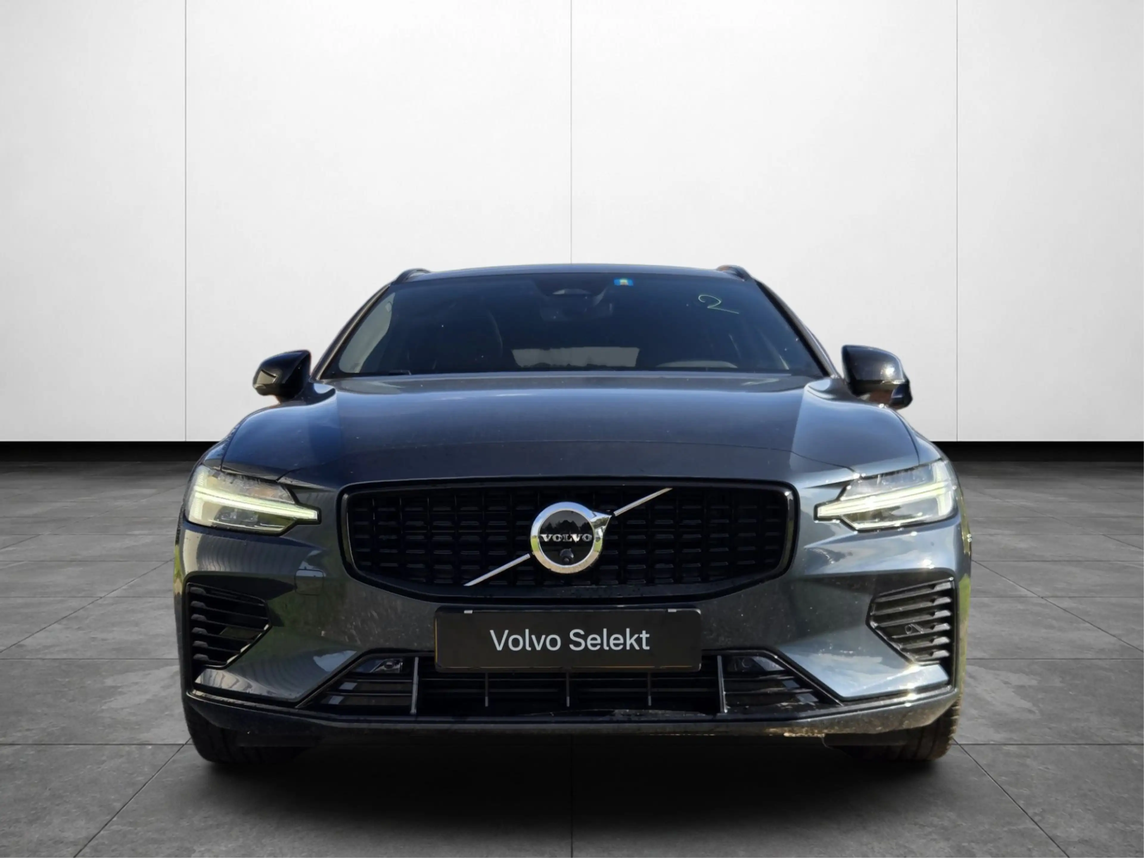 Volvo V60 2.0 T8 Plug-in hybrid AWD Plus Dark | Trekhaak | 3 — photo 9