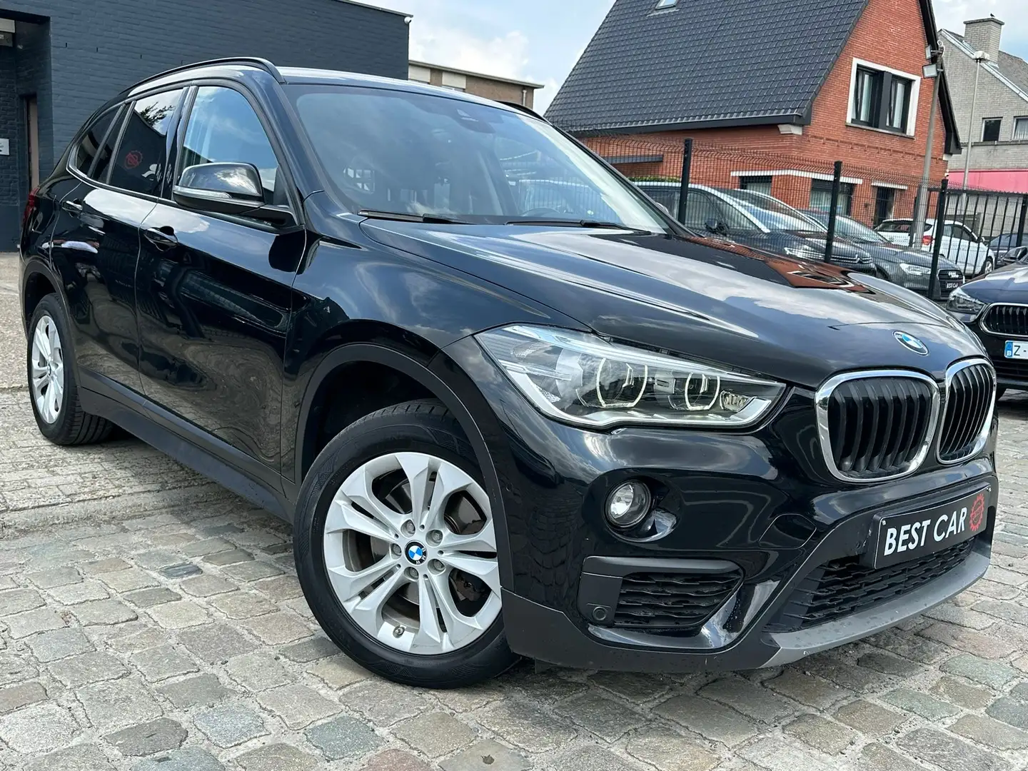 BMW X1 1.5iA * AutoMaat * Garantie Zwart - 2