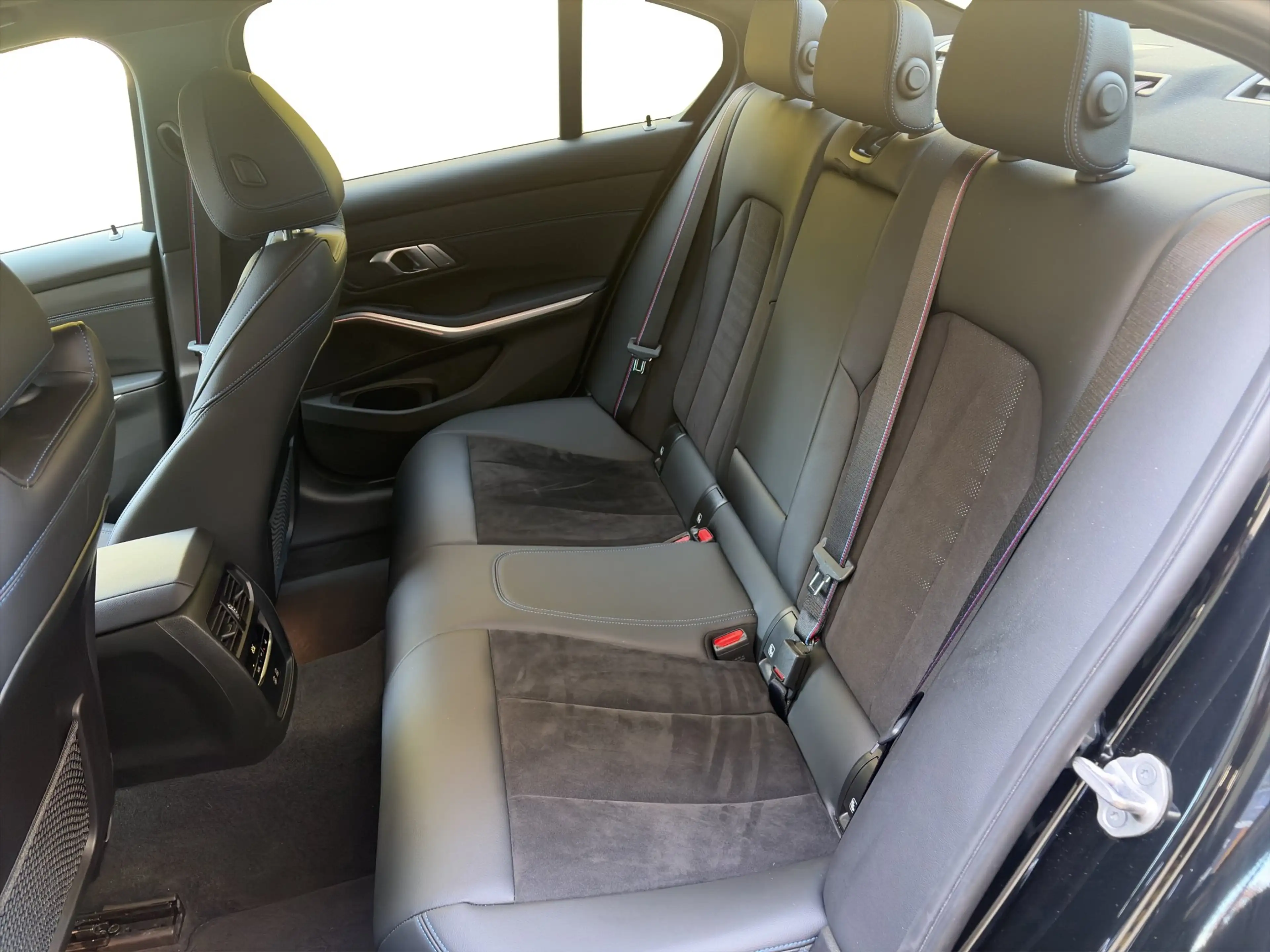 BMW M3 xDrive Limousine — photo 9