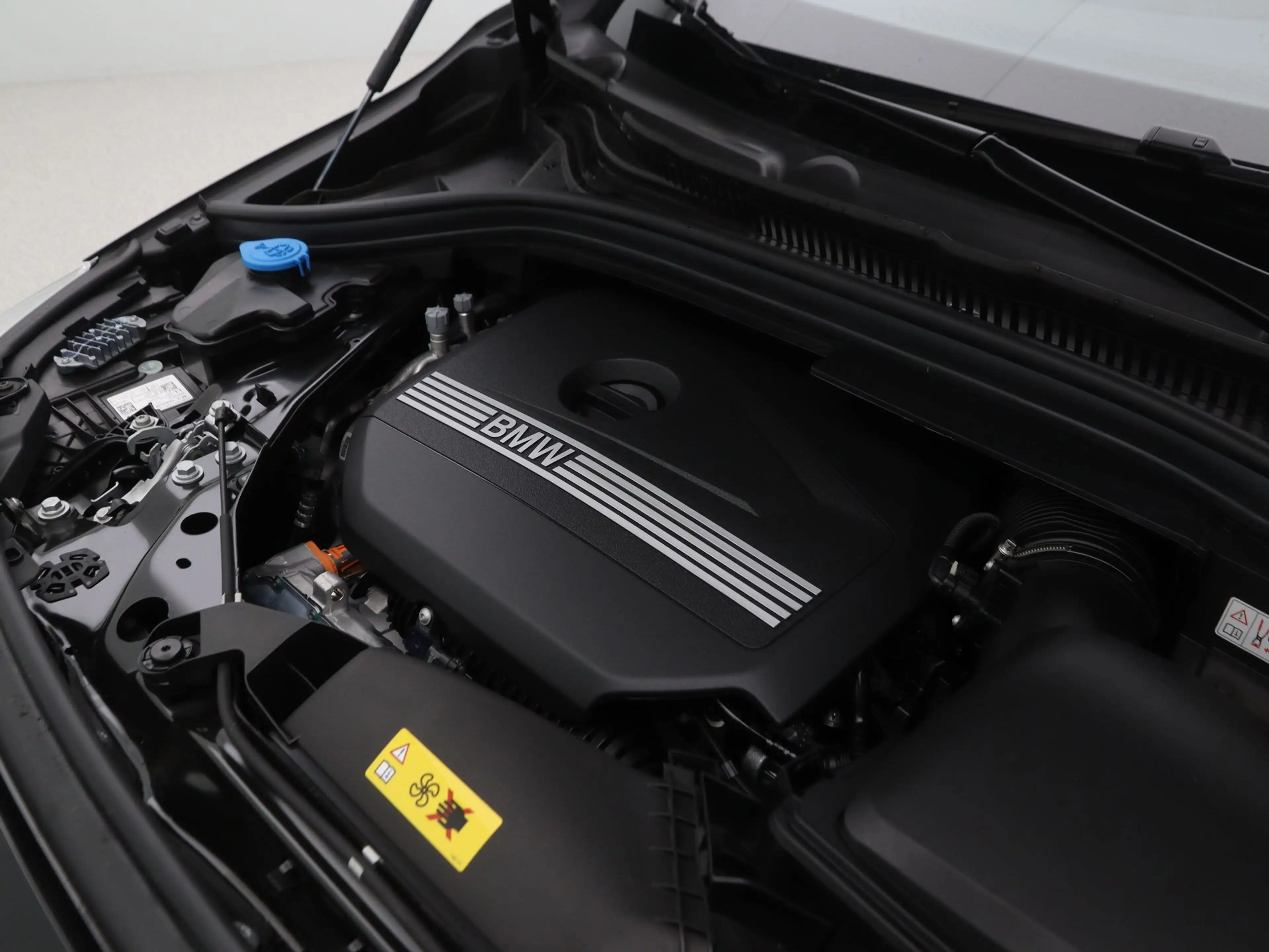 BMW 225 2 serie Active Tourer 225e xDrive — photo 4