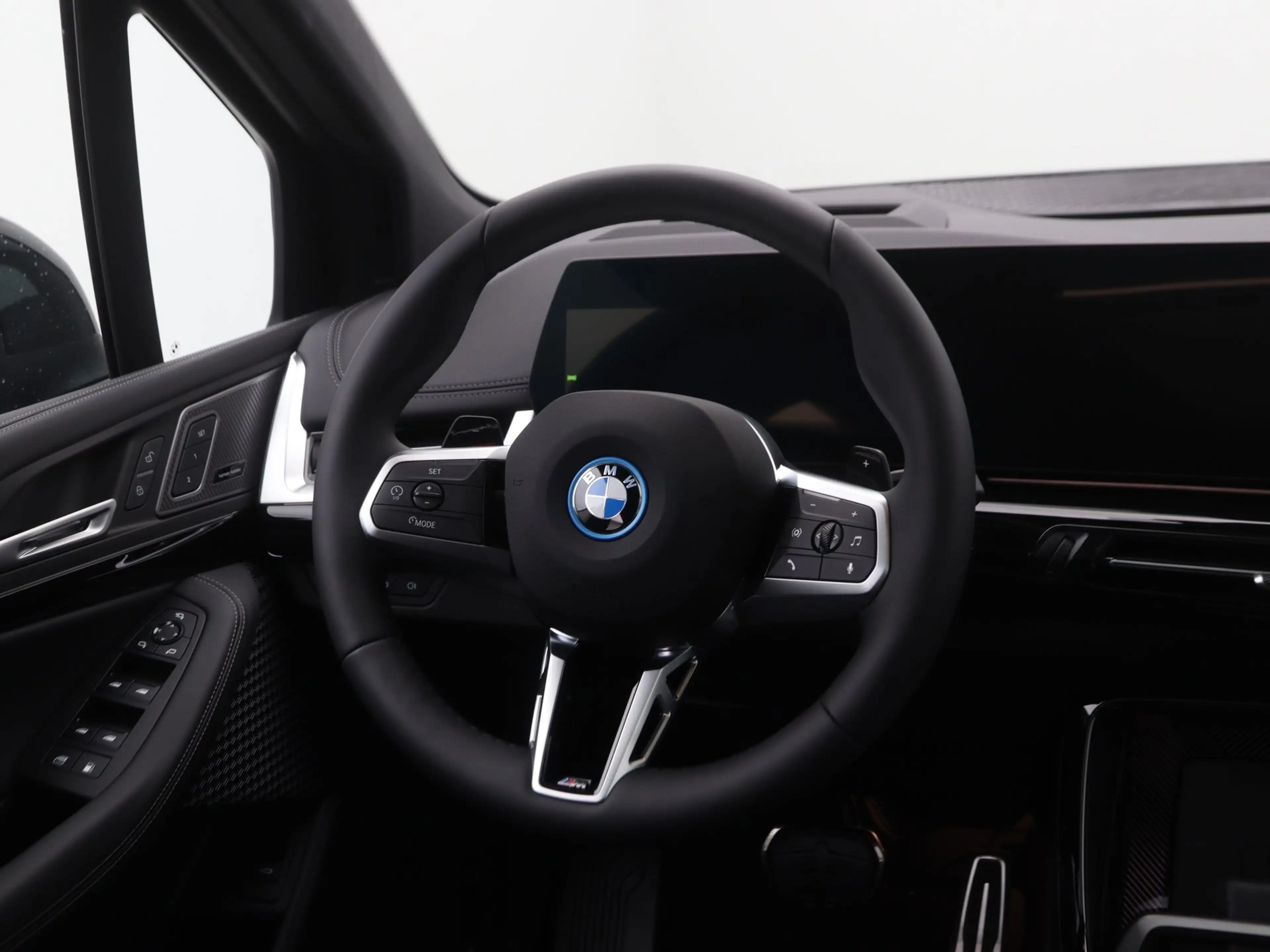 BMW 225 2 serie Active Tourer 225e xDrive — photo 2