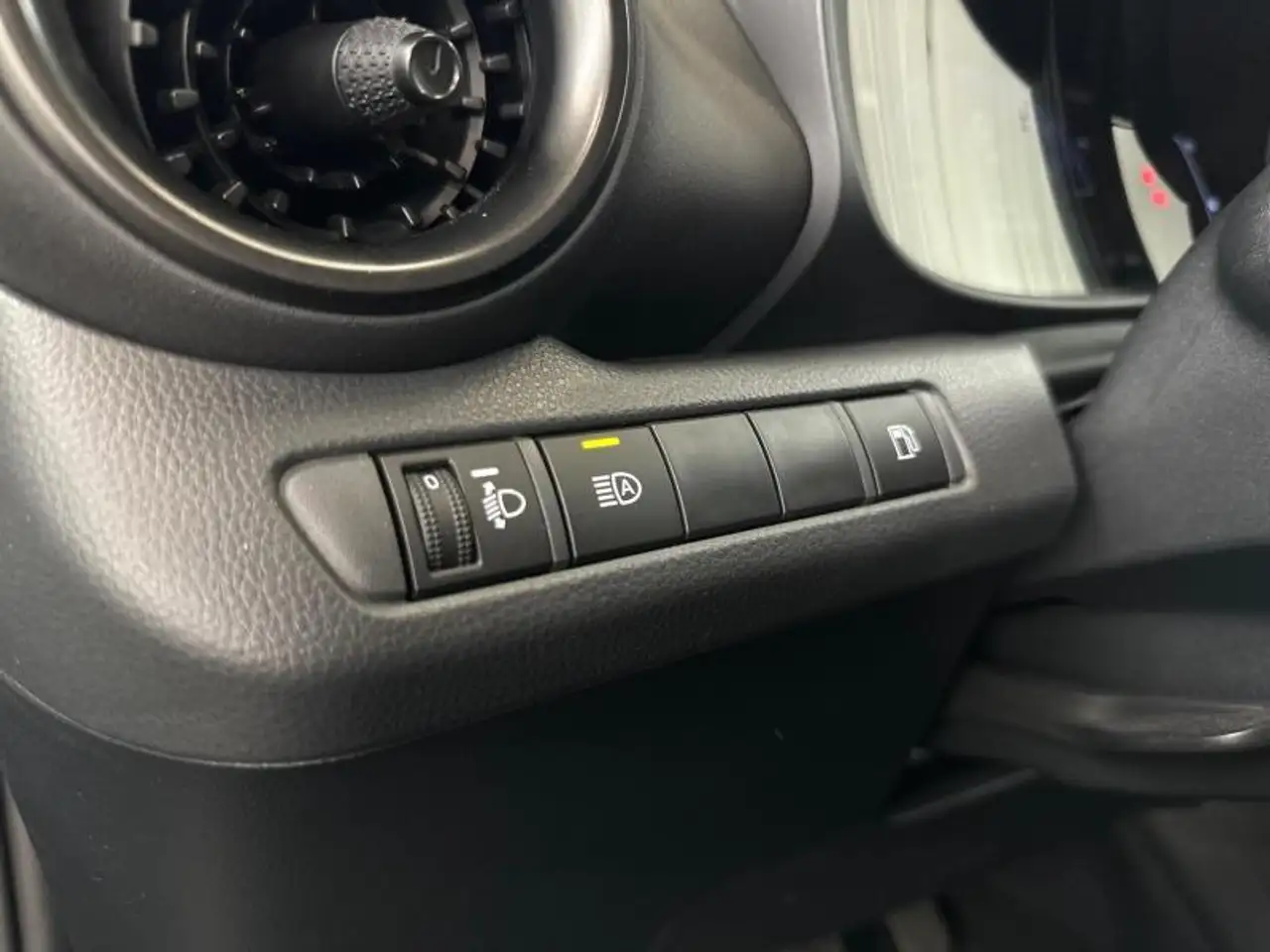 Toyota C-HR 140hp HEV C-HR carplay camera, миниатюра 19