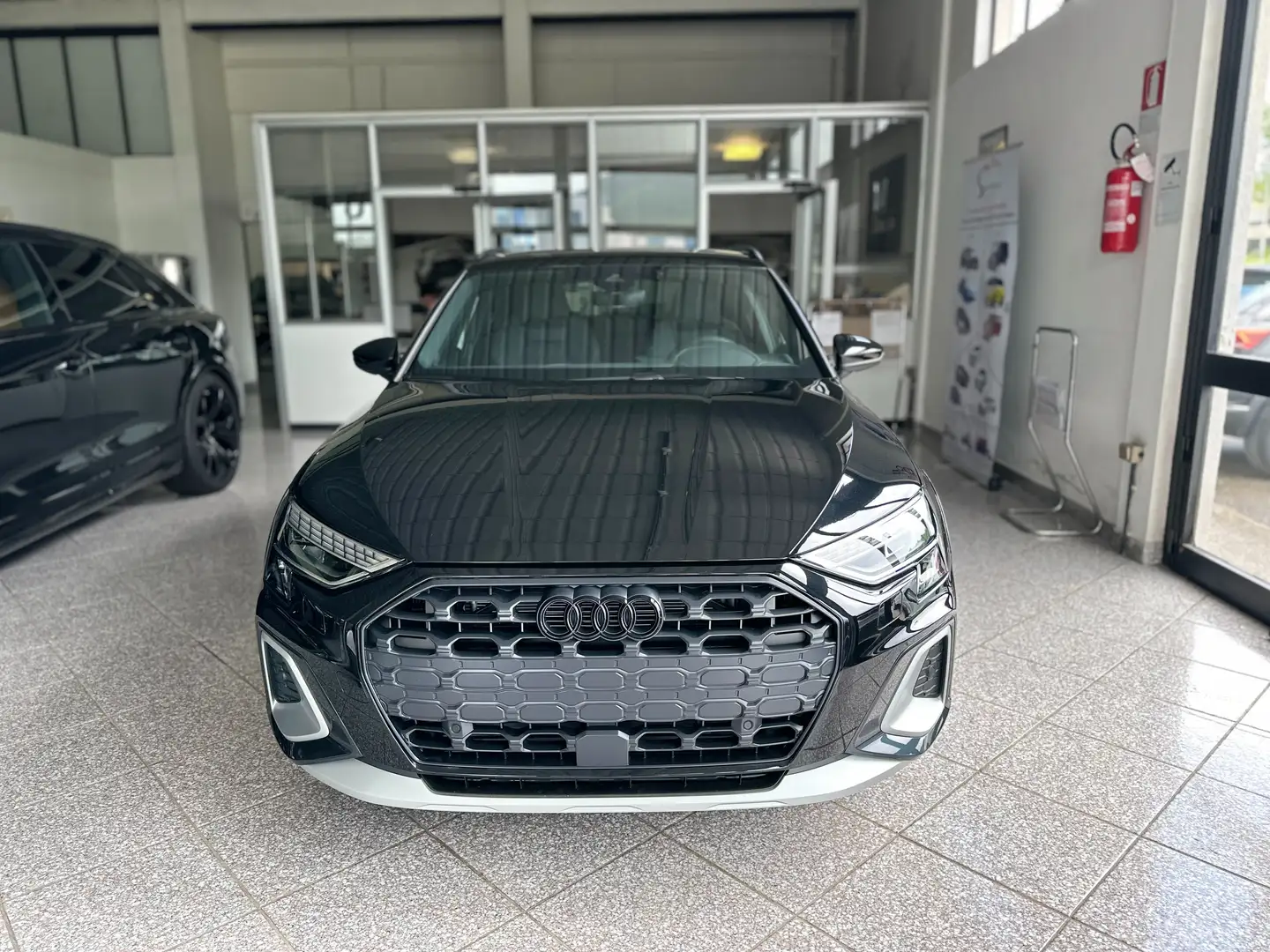 Audi A3 ALL STREET 35 TDI IDENTITY CONTRAST S TRONIC Noir - 1
