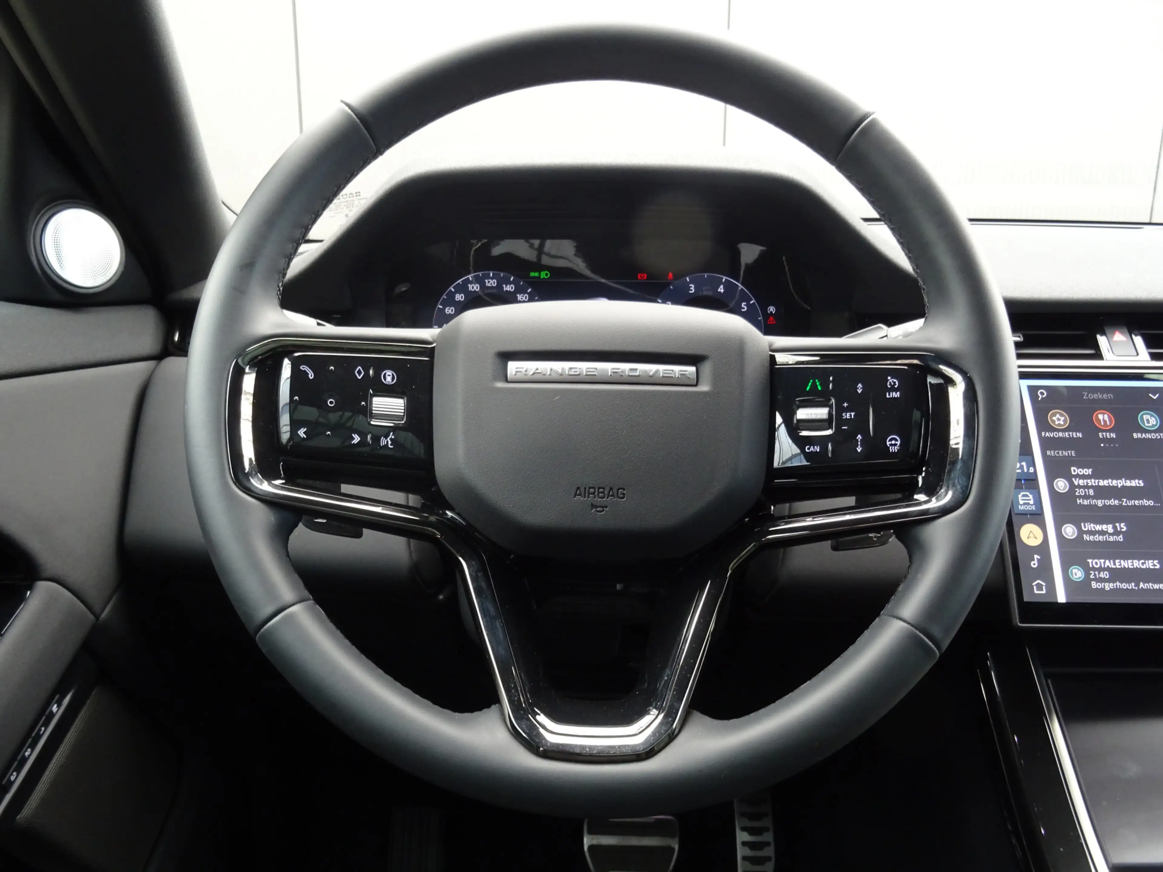 Land Rover Range Rover Evoque 1.5 P160 MHEV FWD Dynamic SE * PANORAMADAK * LAGE — photo 12