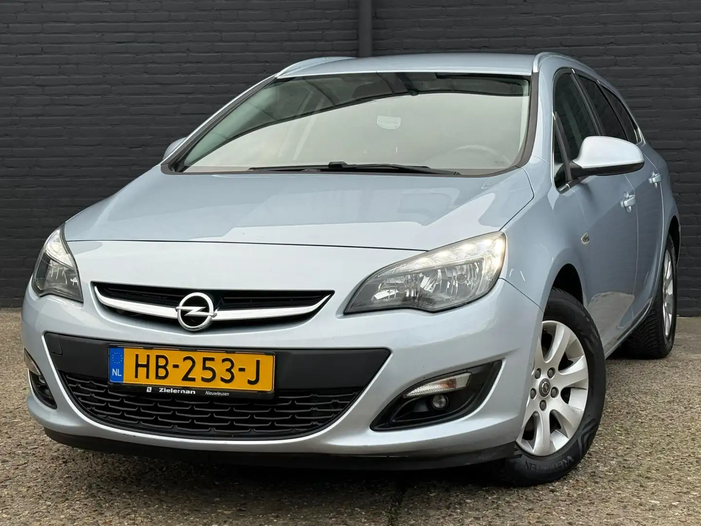 Opel Astra Sports Tourer 1.6 CDTi Blitz AIRCO | CRUISE | ELEK Grey - 1