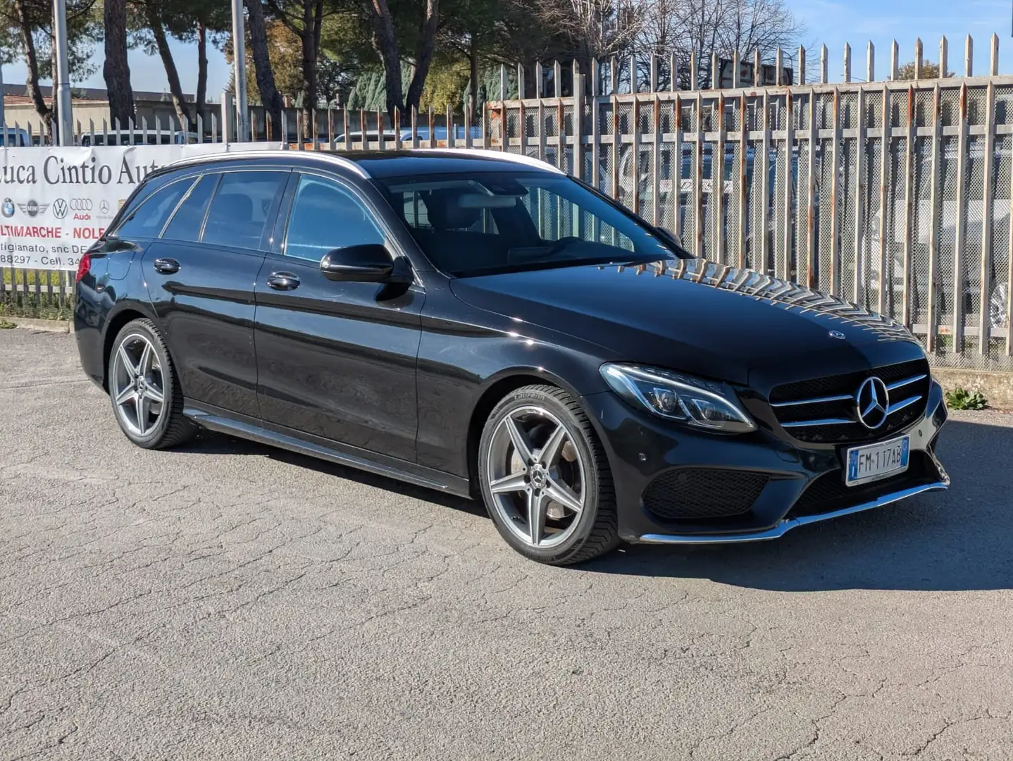 Mercedes-Benz C 220 Classe C-S205 SW d (bt) Premium auto Zwart - 1